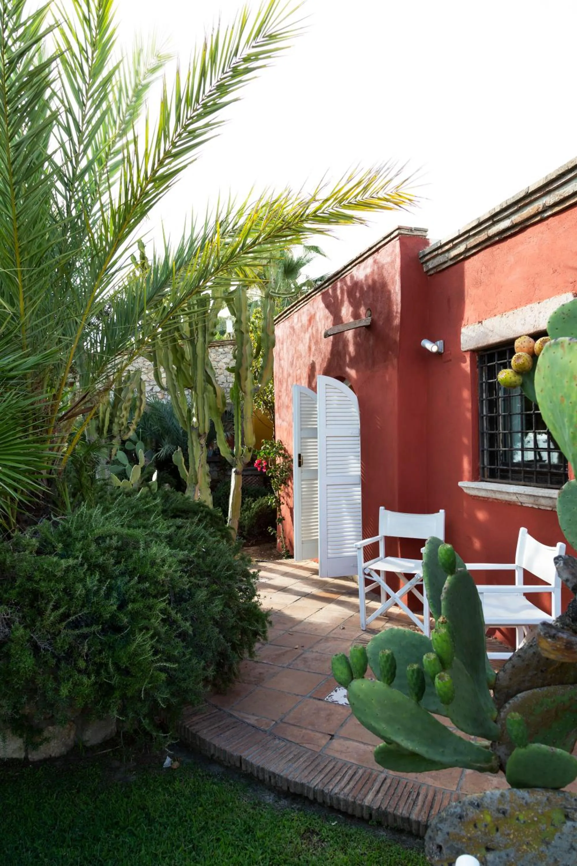 Property building in Aeneas' Landing Resort