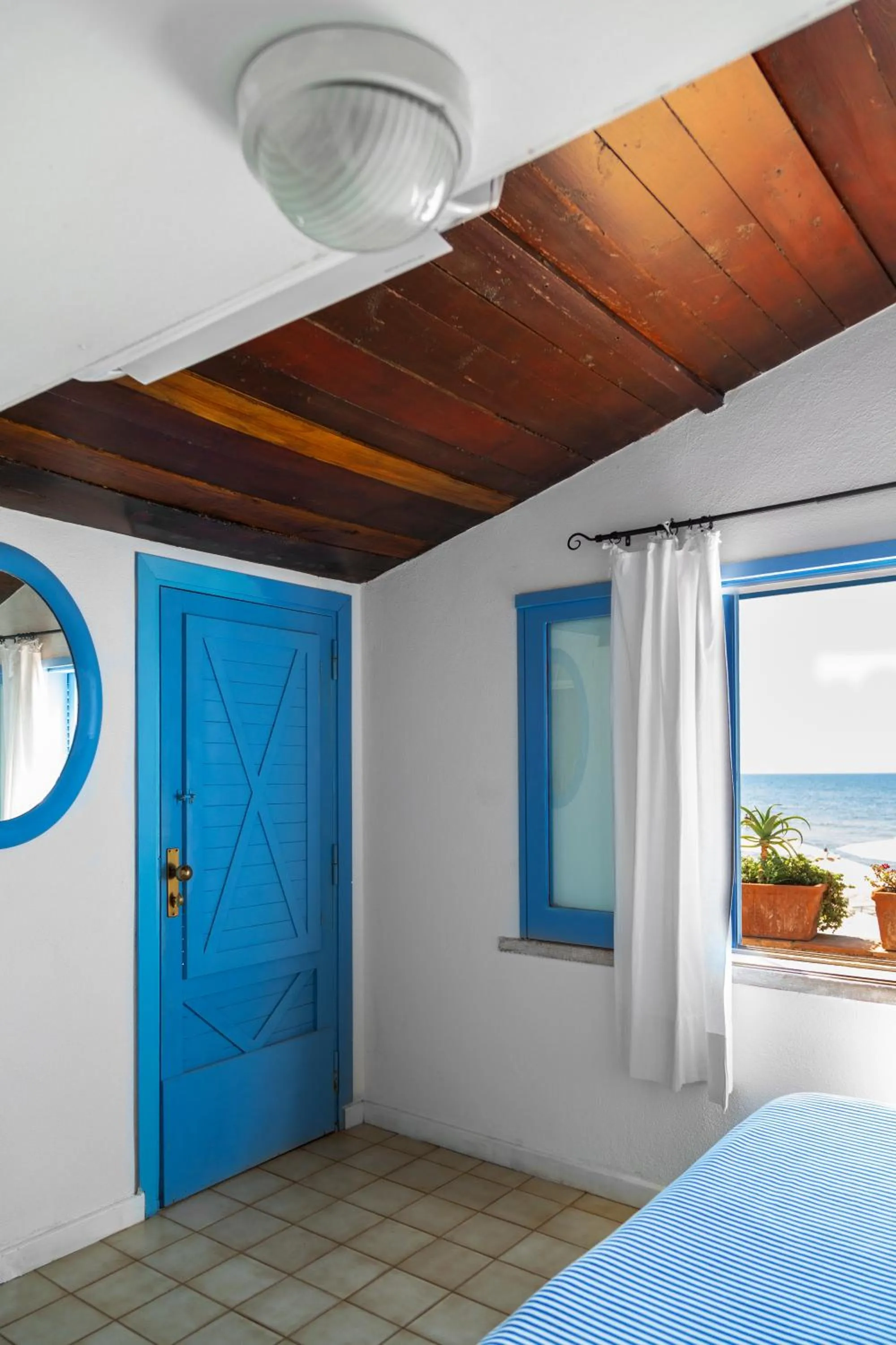 Bedroom, Bed in Aeneas' Landing Resort