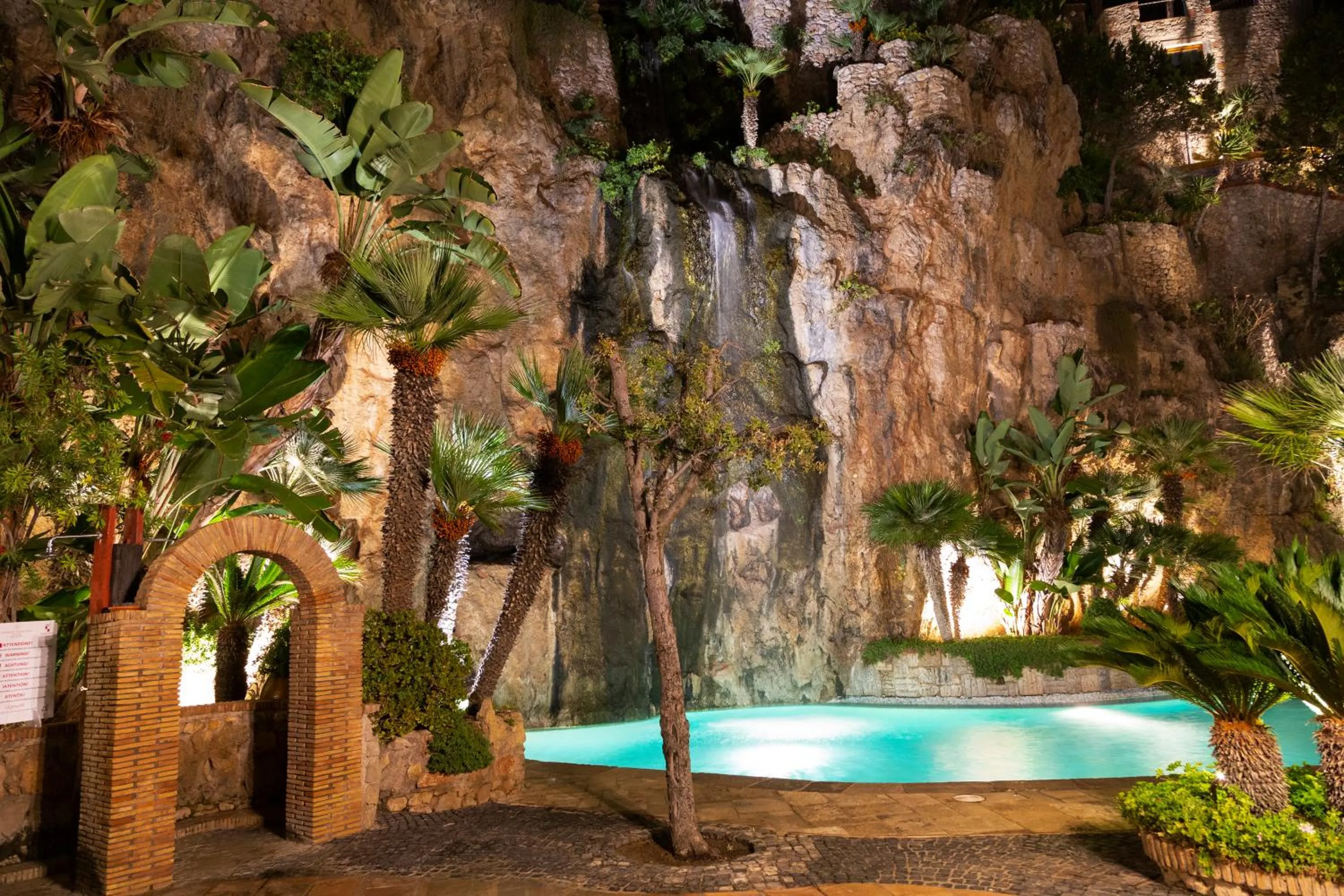 Day in Aeneas' Landing Resort