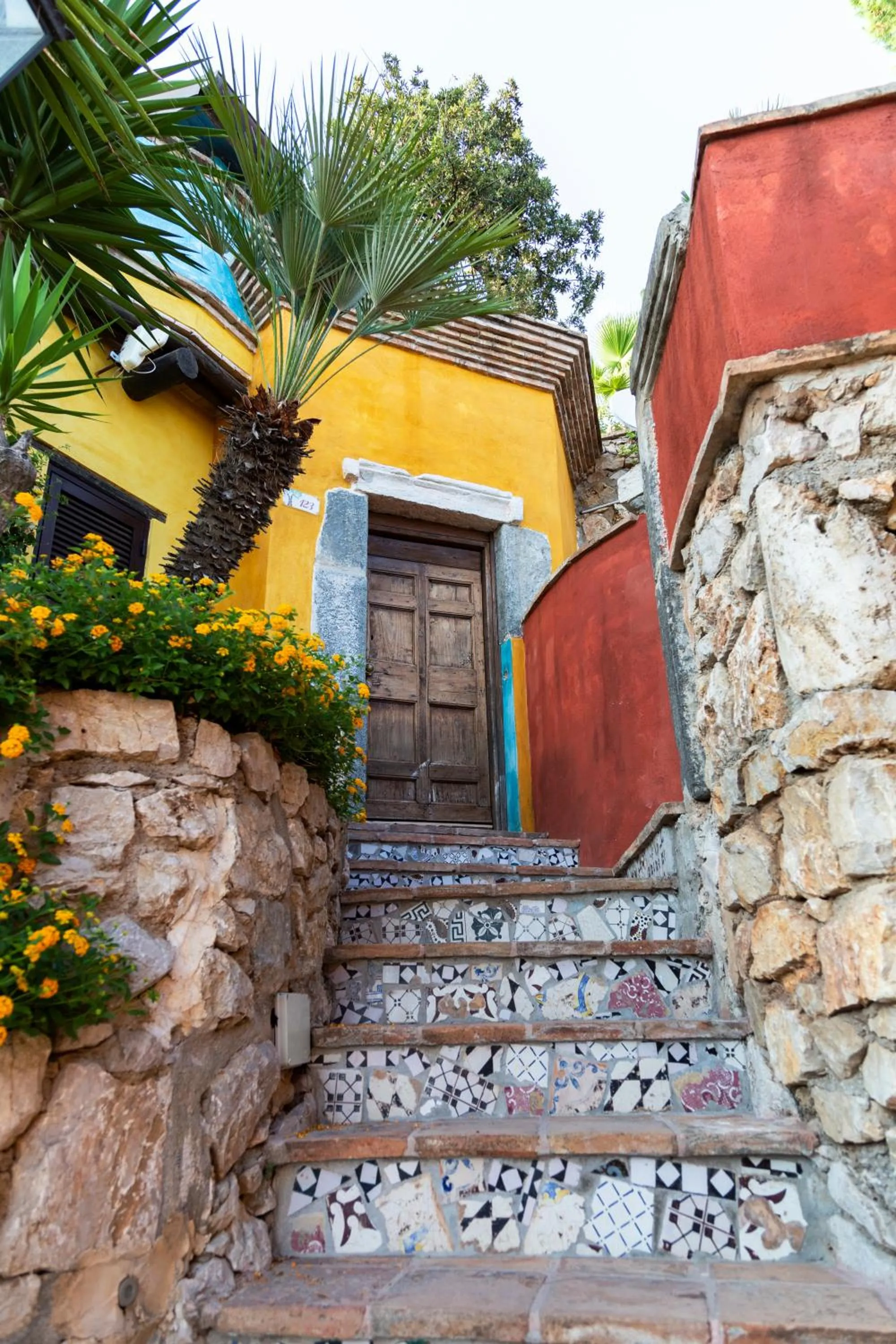 Property building in Aeneas' Landing Resort