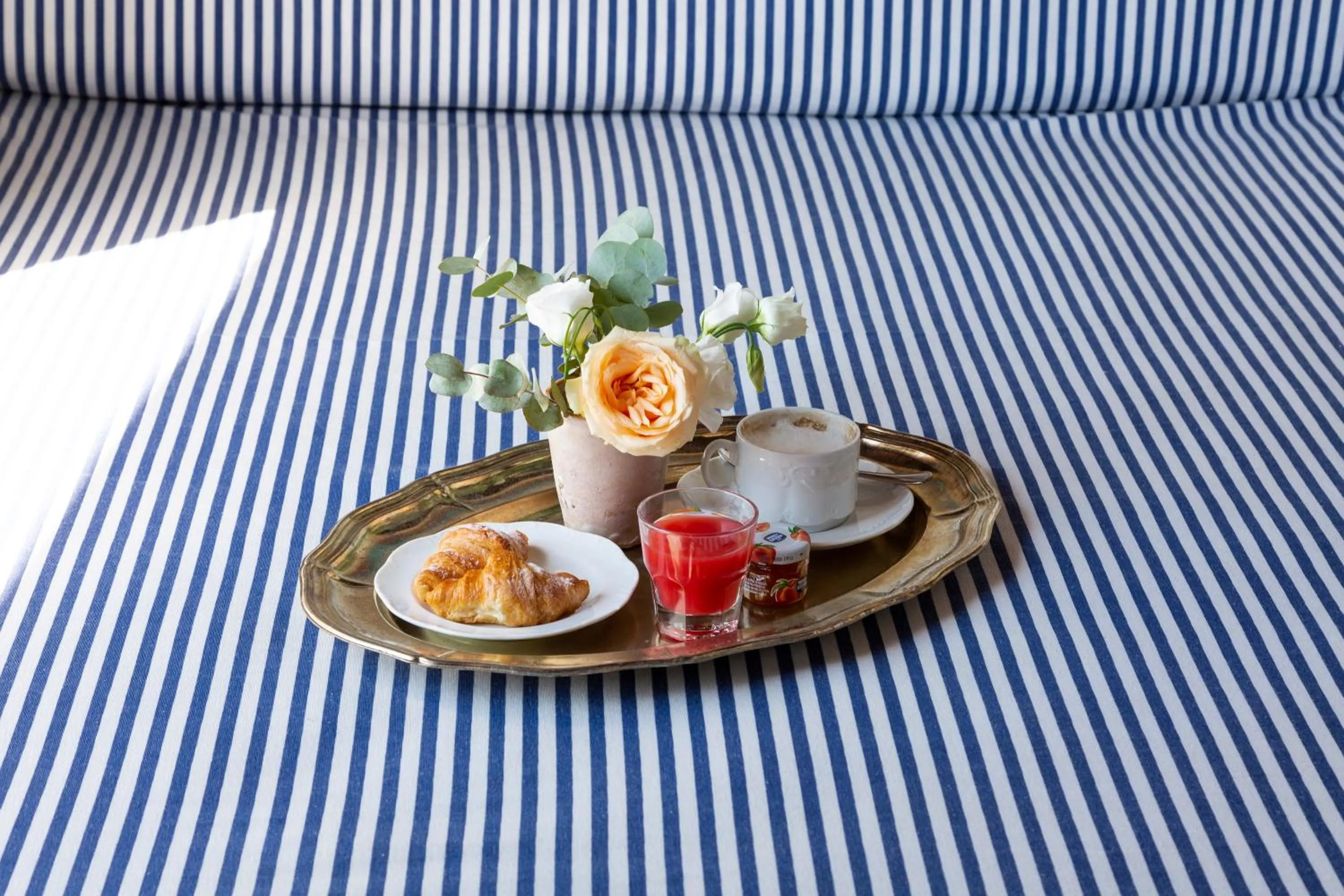 Food and drinks in Aeneas' Landing Resort