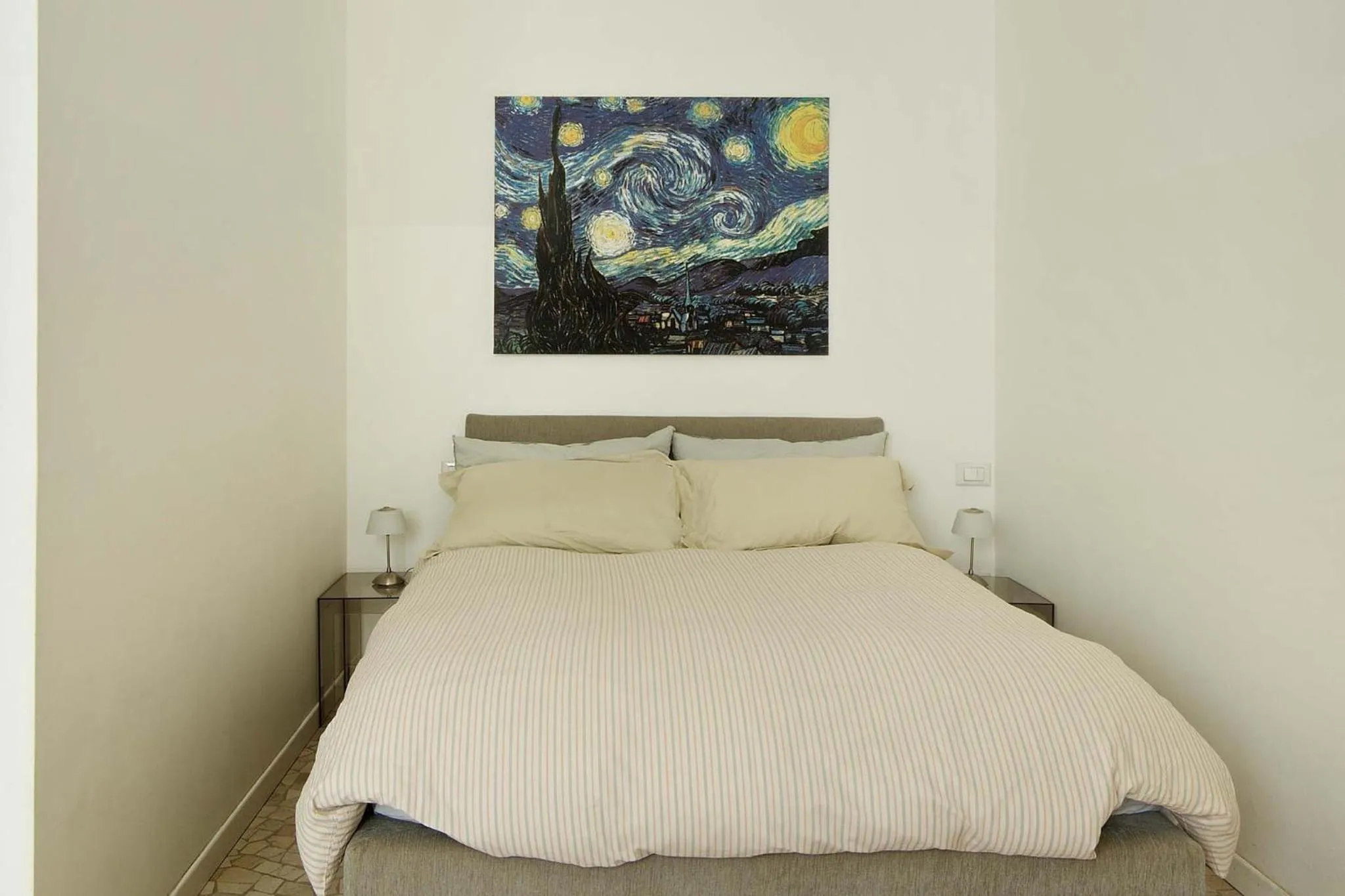 Bed in Milan Apartment Rental
