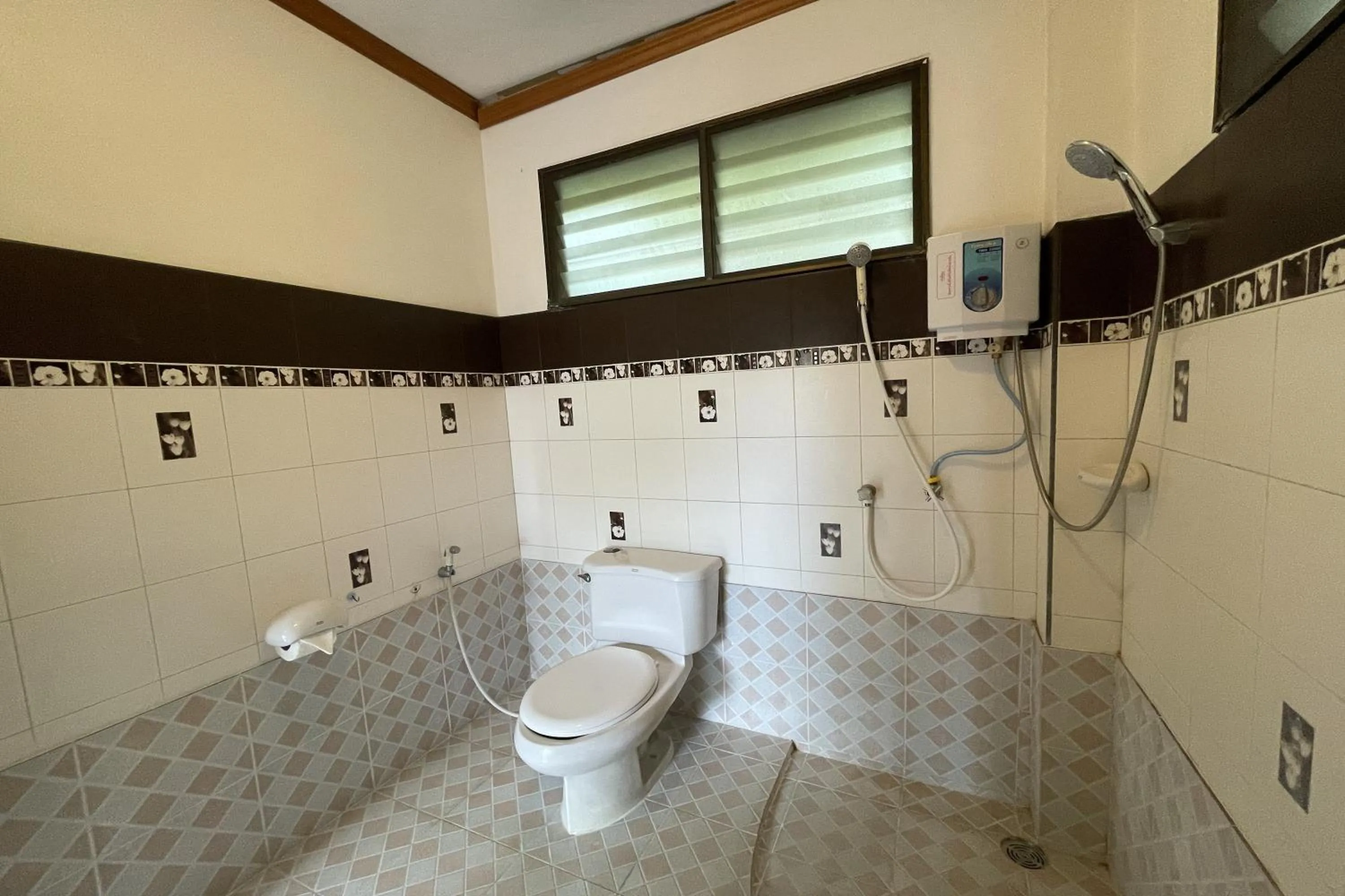 Bathroom in Sea Breeze Bungalow