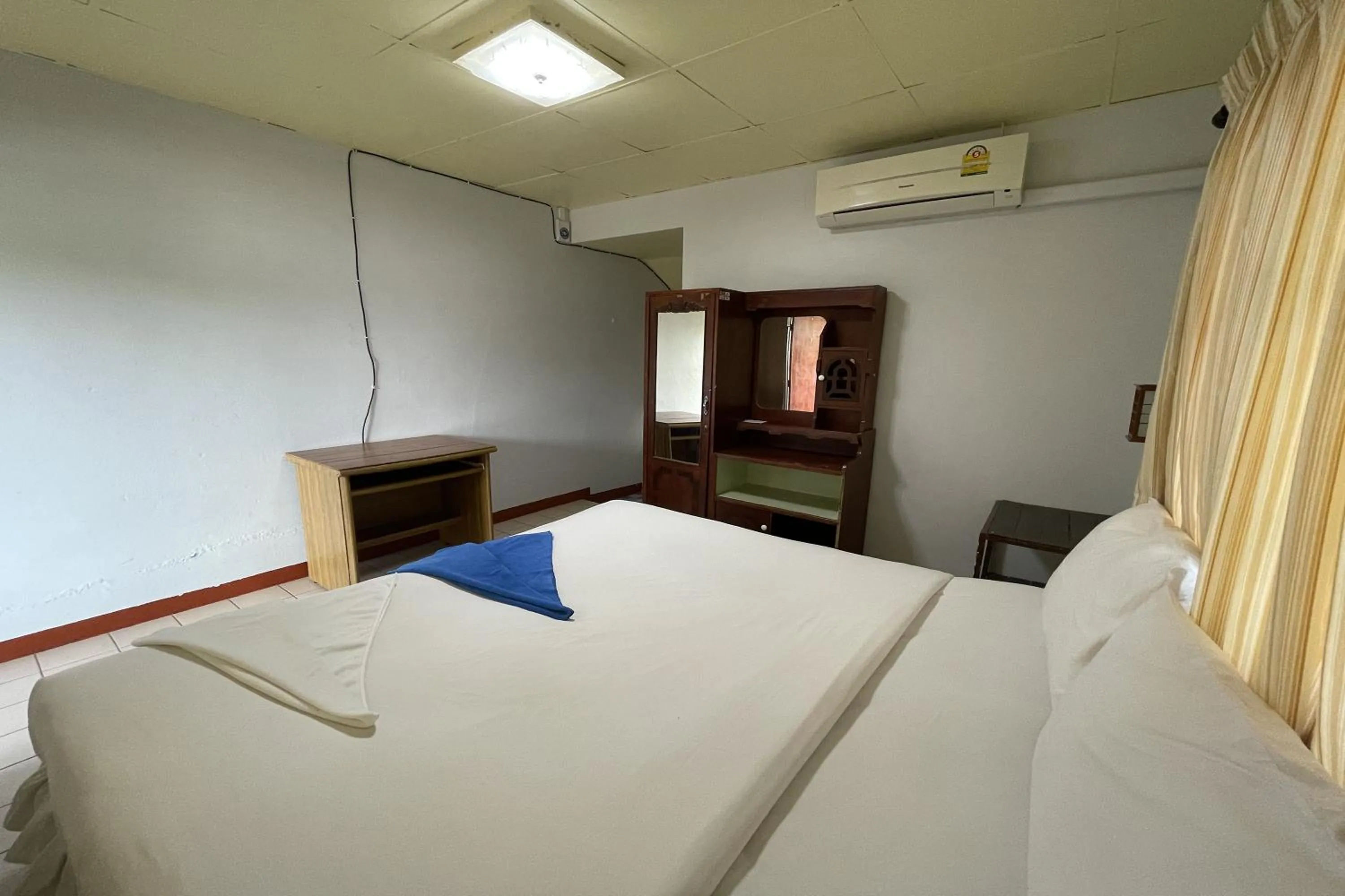 Bed in Sea Breeze Bungalow