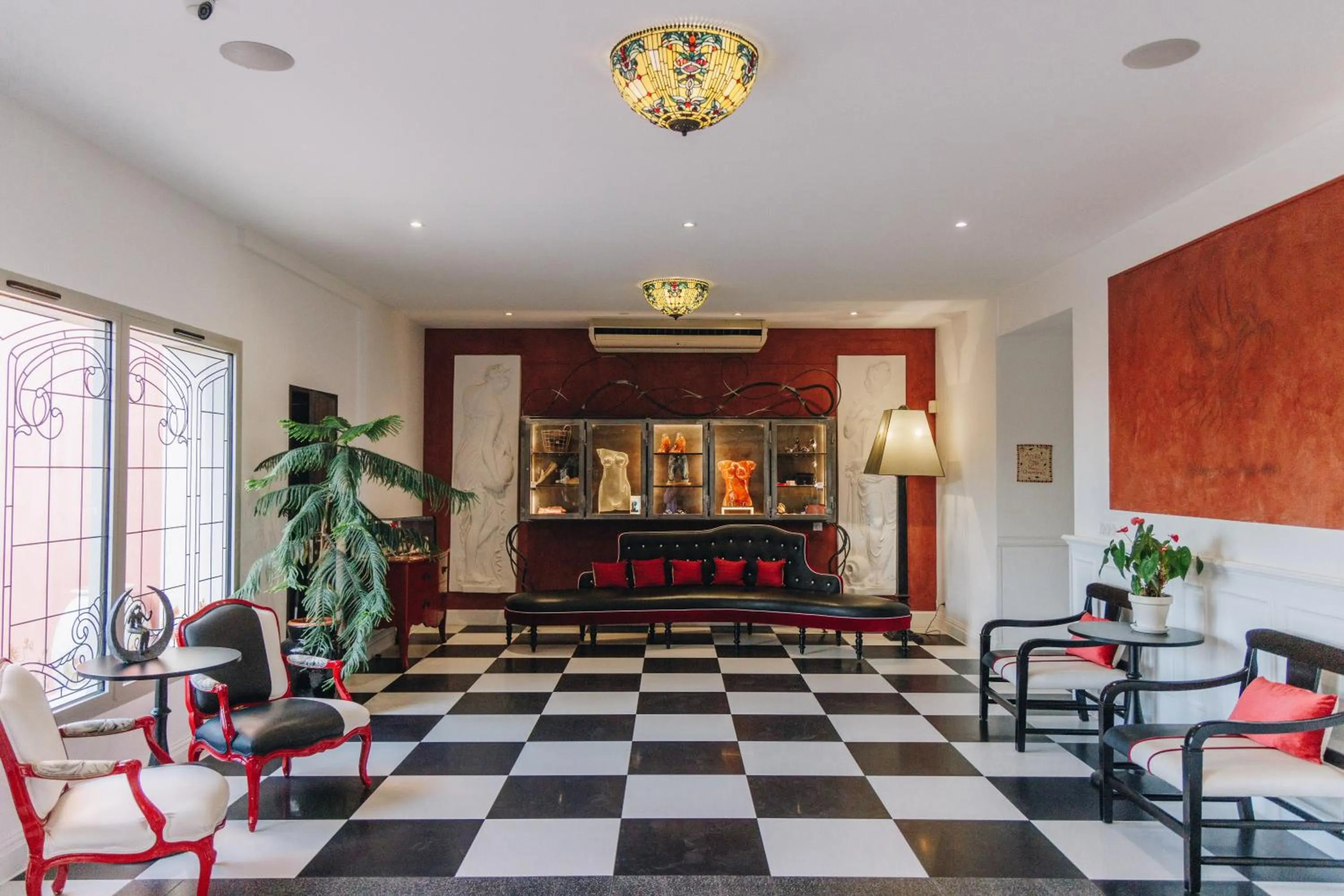 Seating area in Hôtel Liberata & Spa