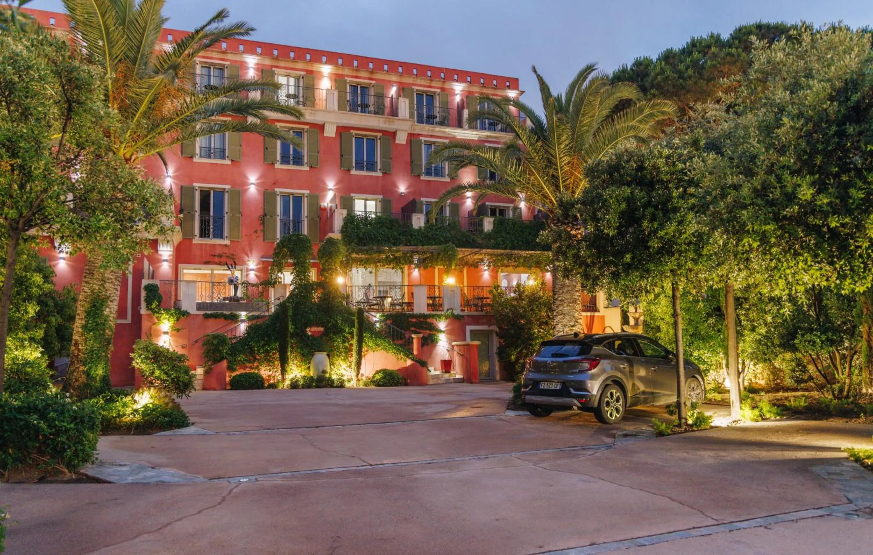 Property building in Hôtel Liberata & Spa