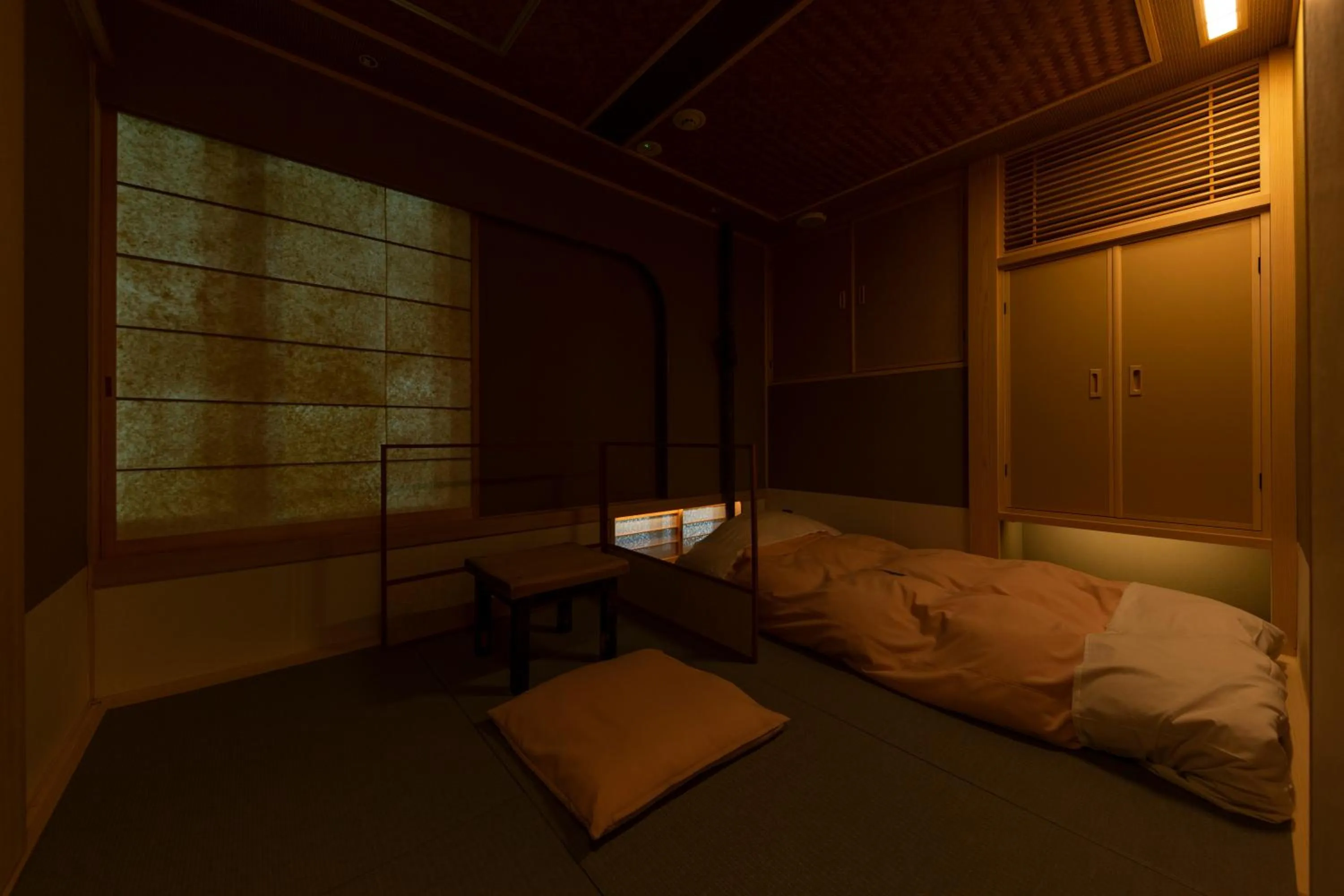 Bed in cyashitsu ryokan asakusa