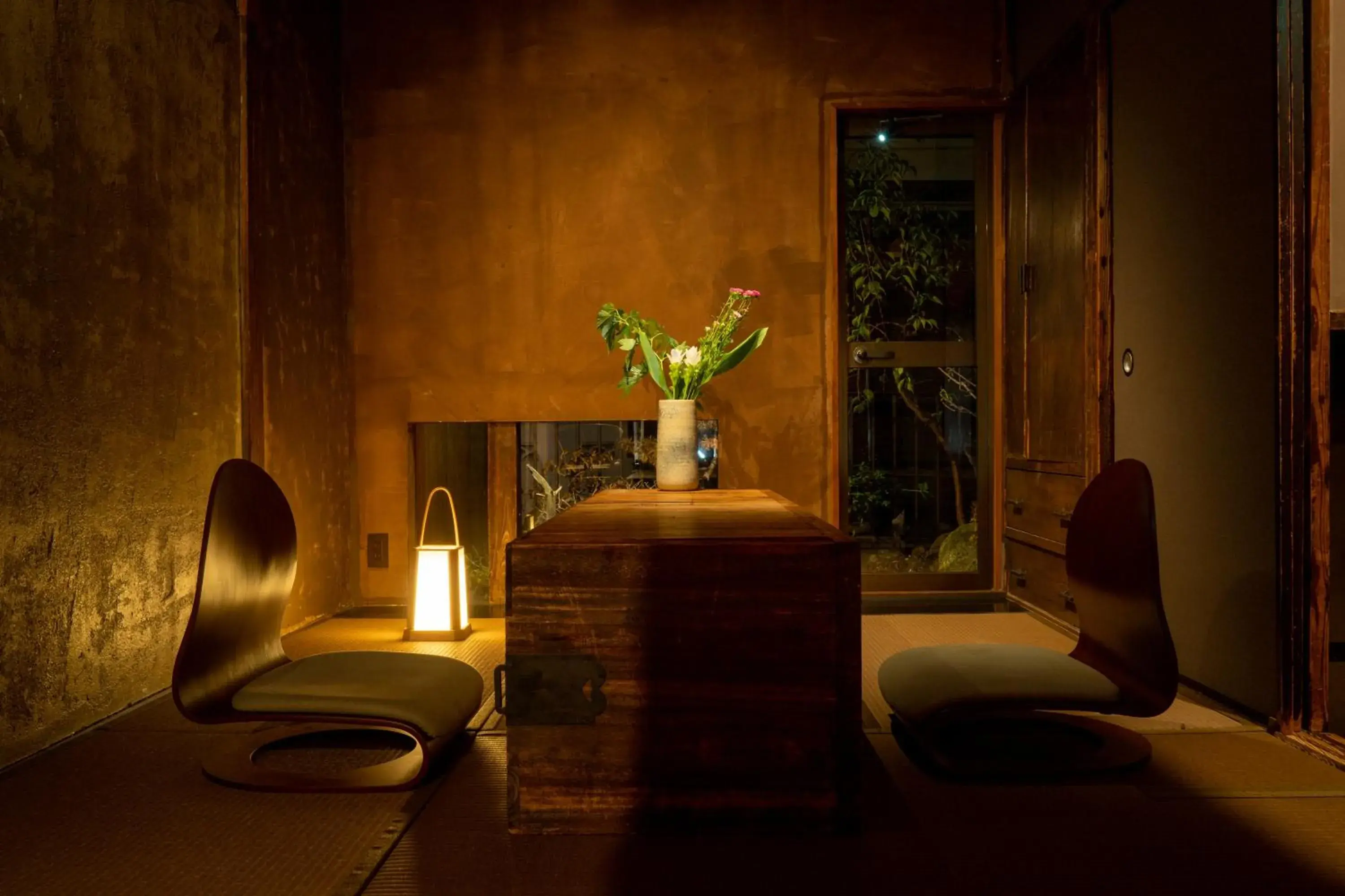 Restaurant/places to eat in cyashitsu ryokan asakusa Restaurant/places to eat in cyashitsu ryokan asakusa