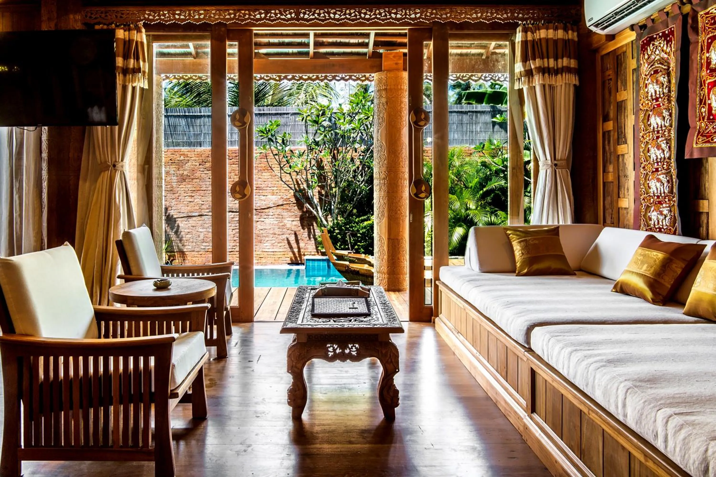 Bed in Santhiya Phuket Natai Resort & Spa