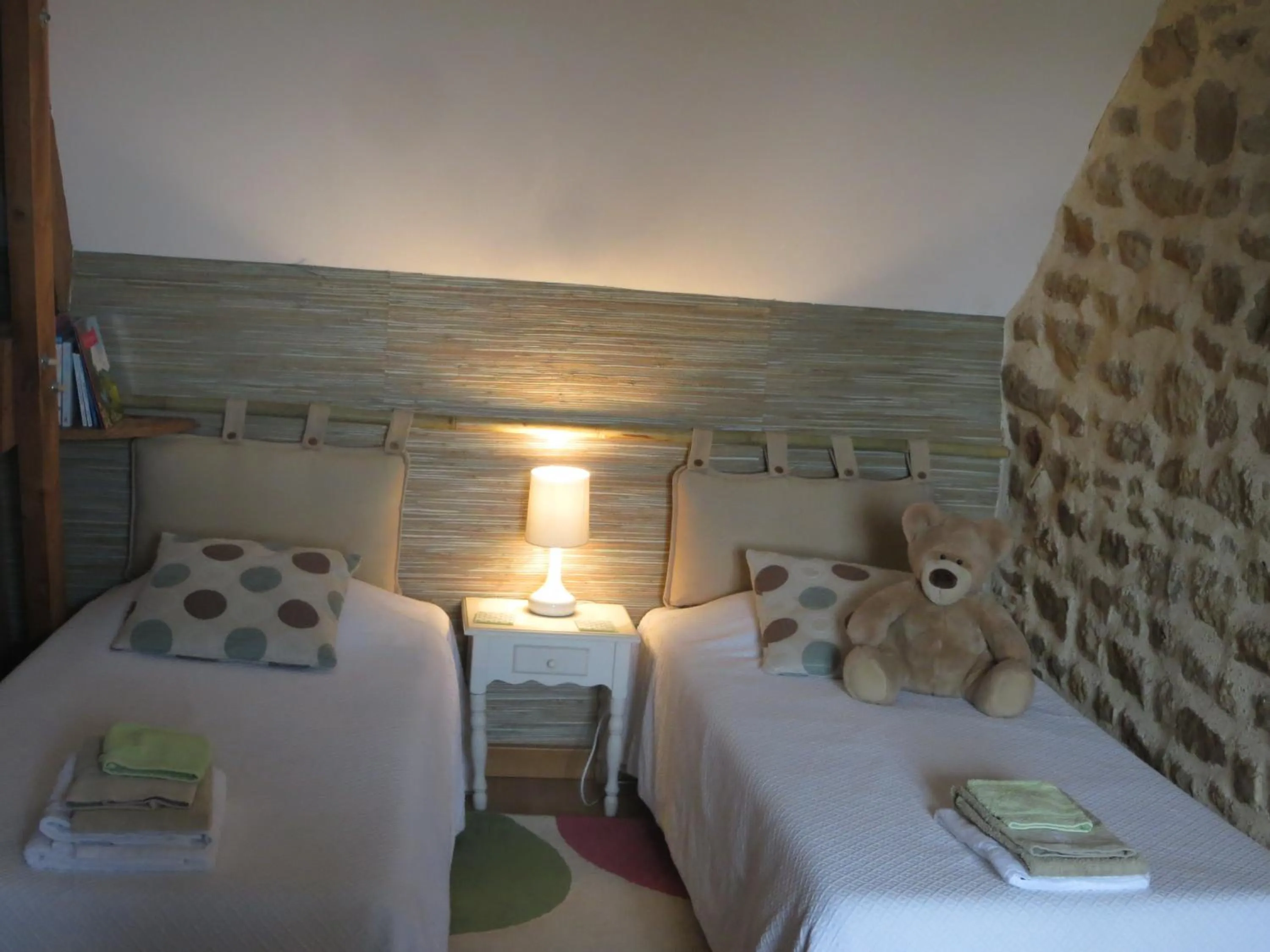 Bed in Les deux caps