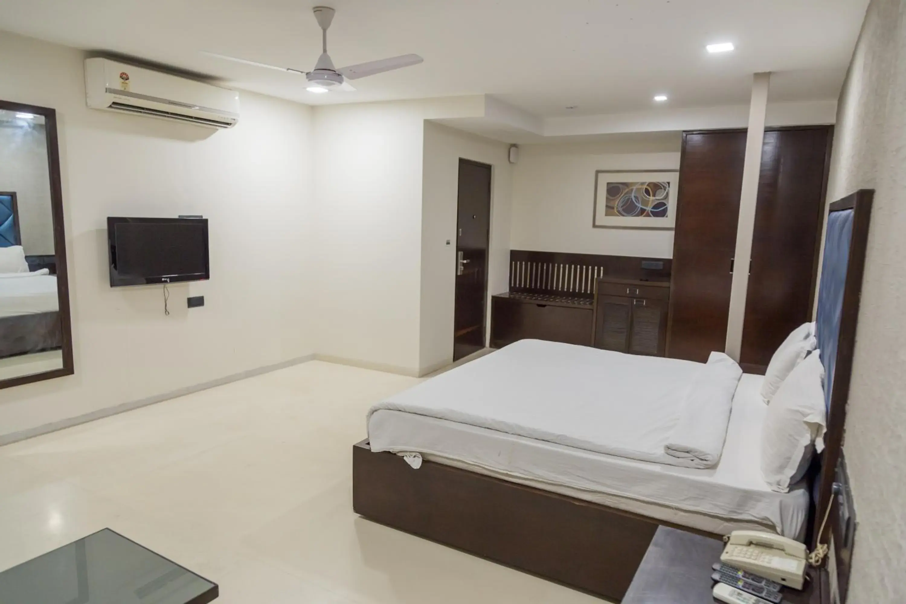 Bed in Ginger Ahmedabad, Satellite Bed in Ginger Ahmedabad, Satellite