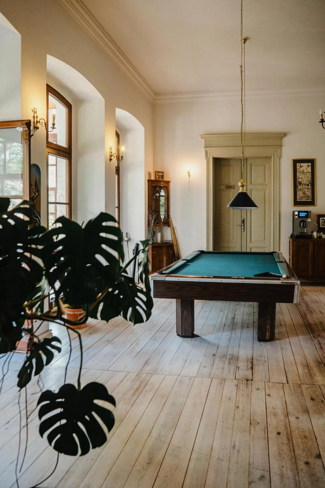 Folwark Wielka Wieś - Pałac pod Dębem