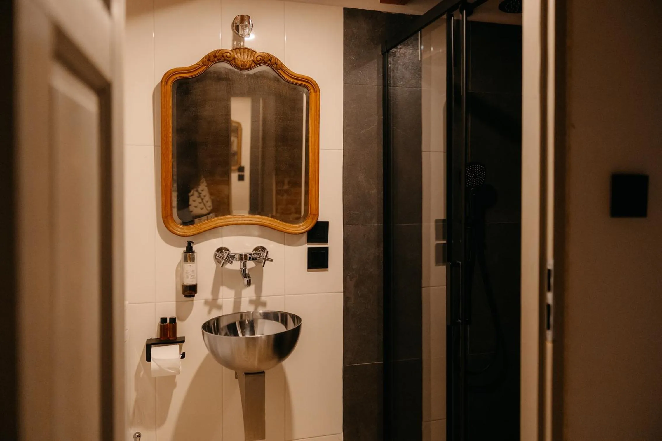 Folwark Wielka Wieś - Pałac pod Dębem