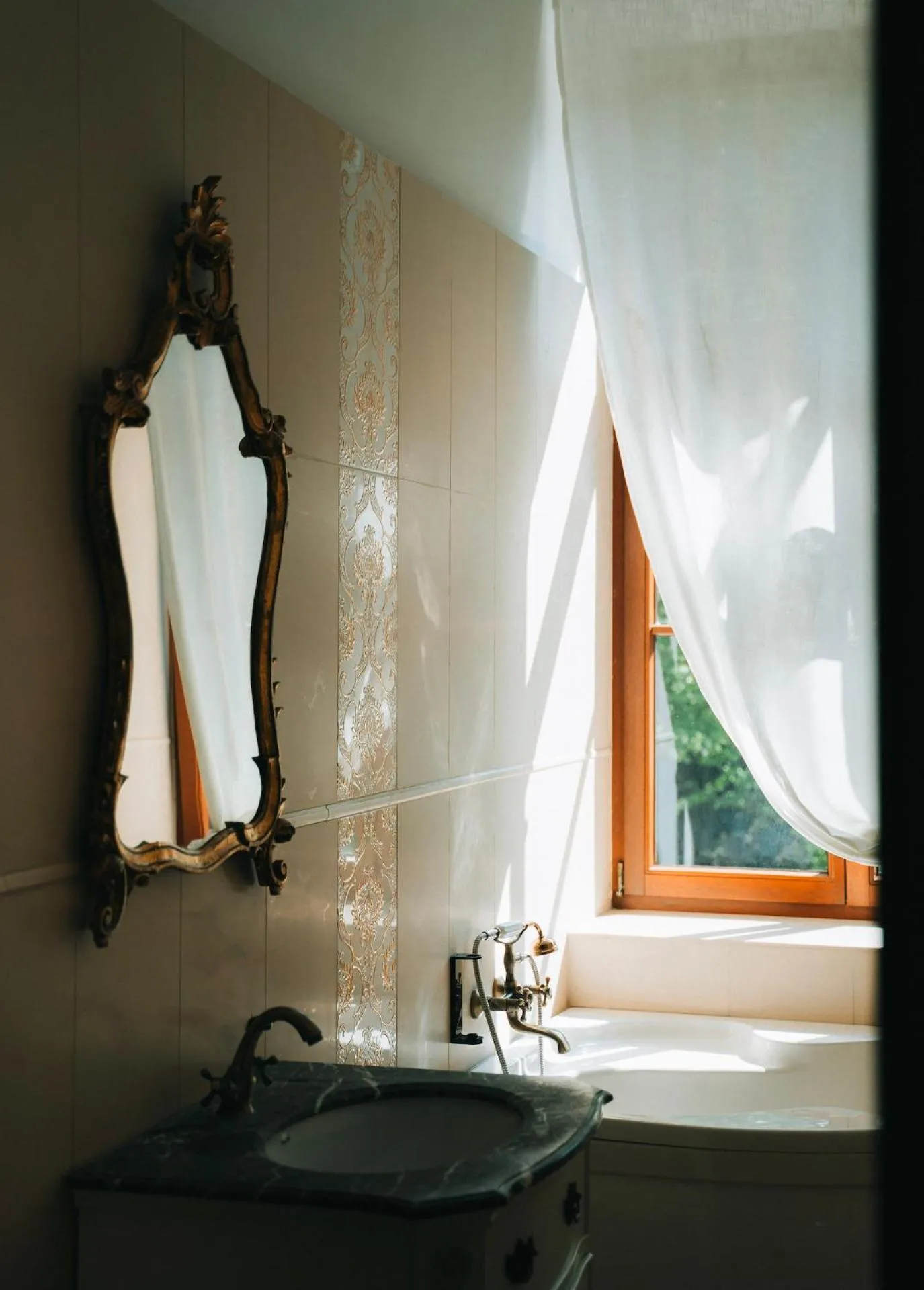 Bathroom in Folwark Wielka Wieś - Pałac pod Dębem