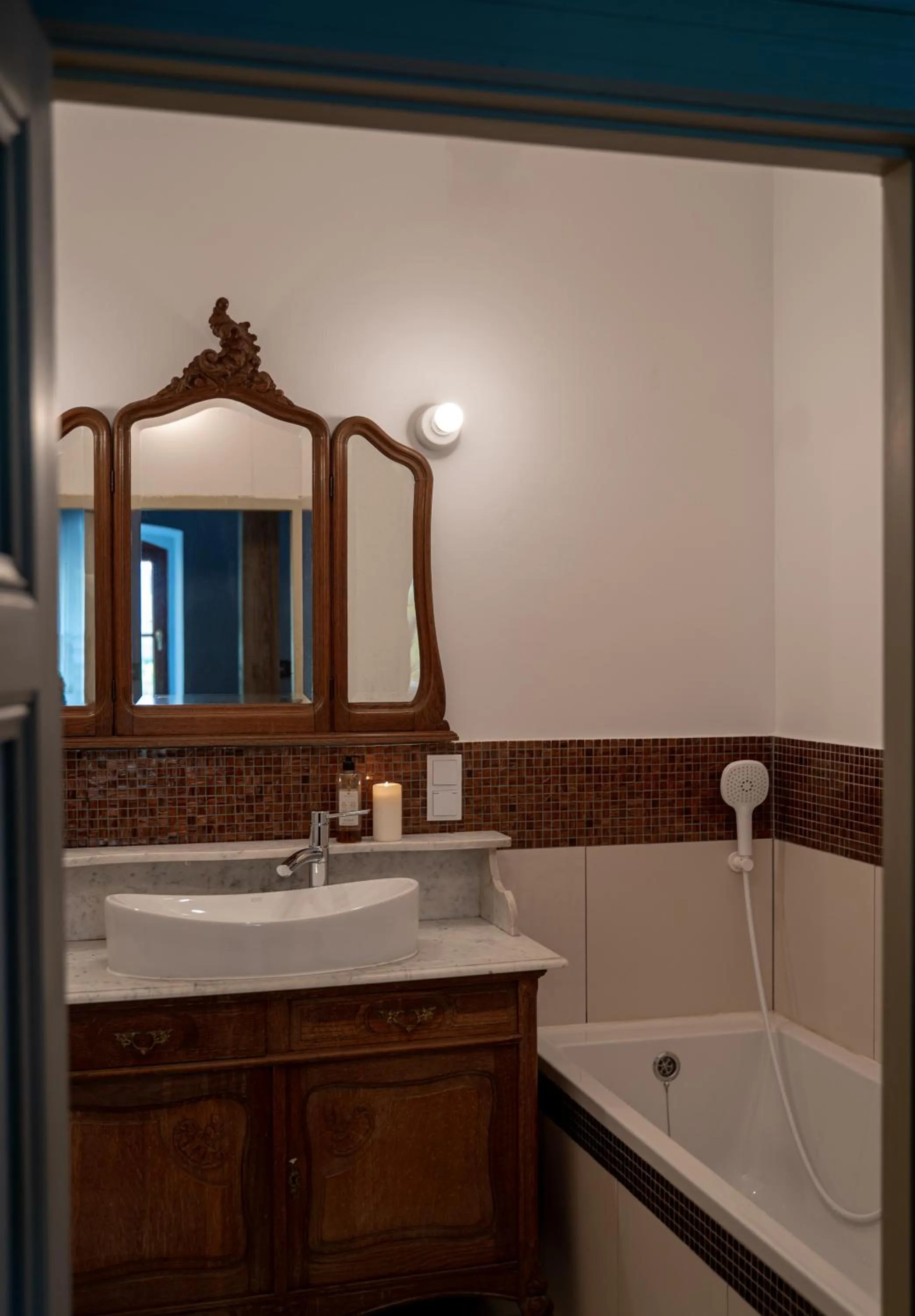 Bathroom in Folwark Wielka Wieś - Pałac pod Dębem