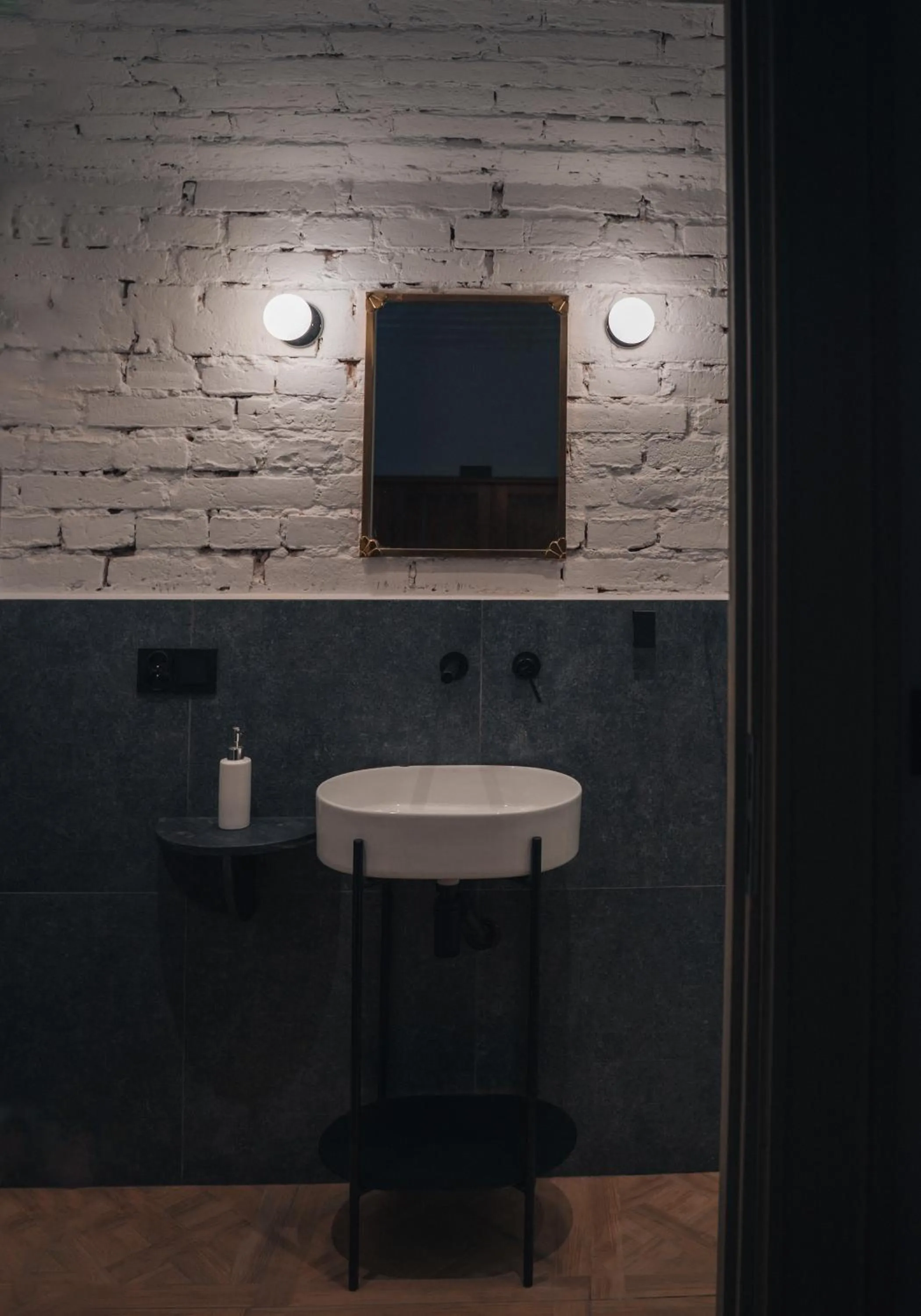 Bathroom in Folwark Wielka Wieś - Pałac pod Dębem