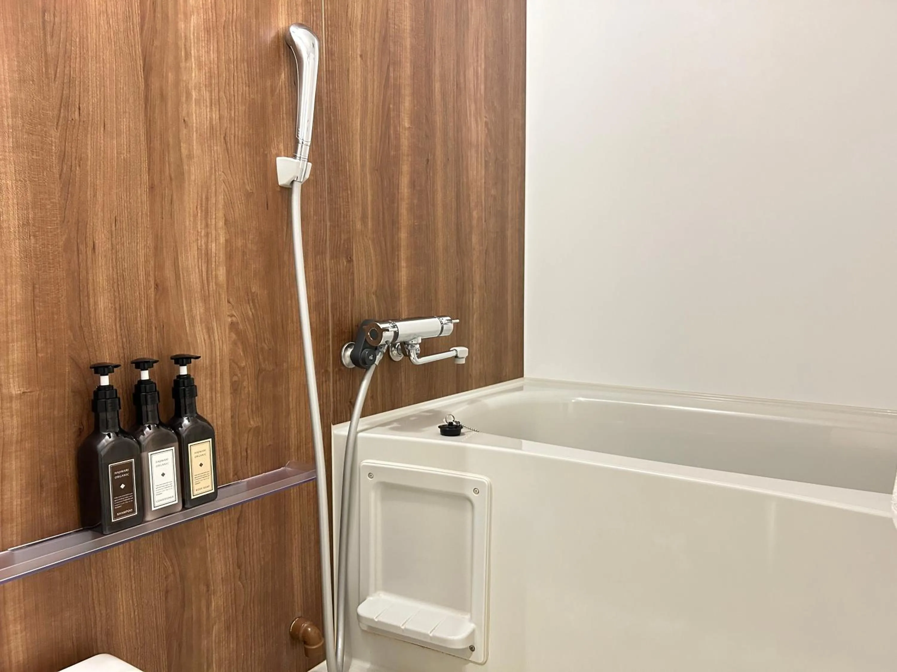 Shower in Henn na Hotel Kyoto Hachijoguchi