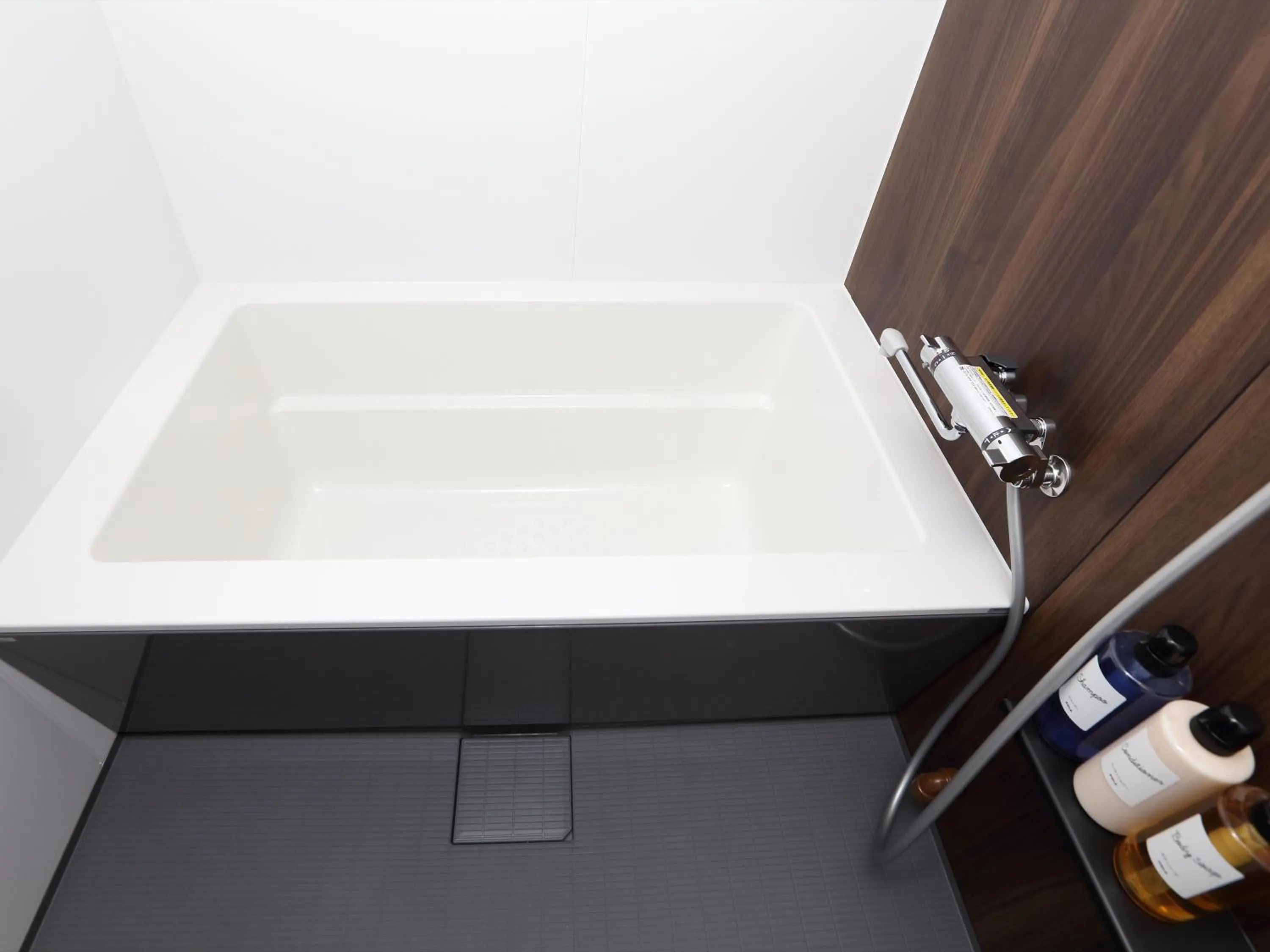 Shower in Henn na Hotel Kyoto Hachijoguchi