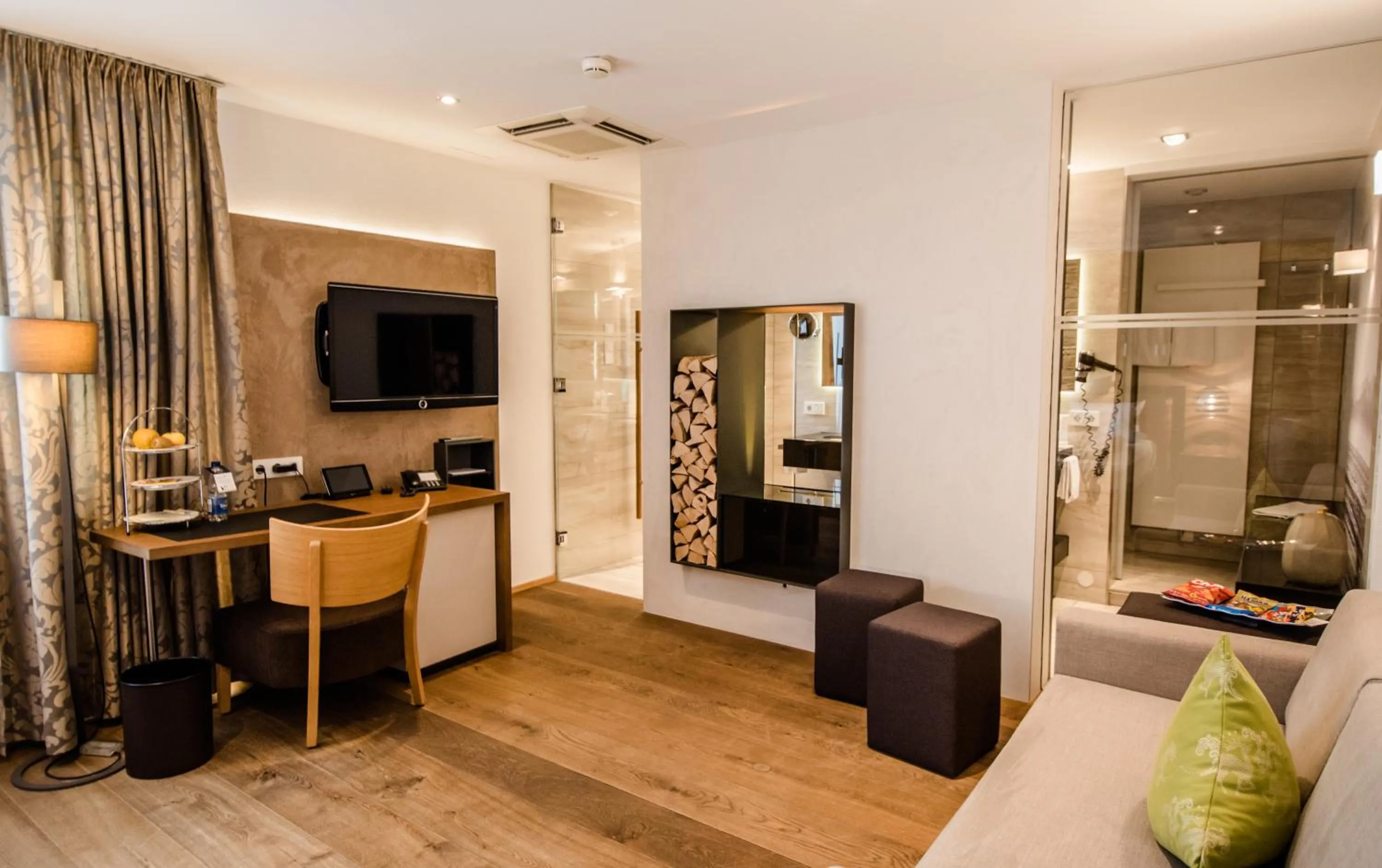 Photo of the whole room in Hotel Heinzler am See