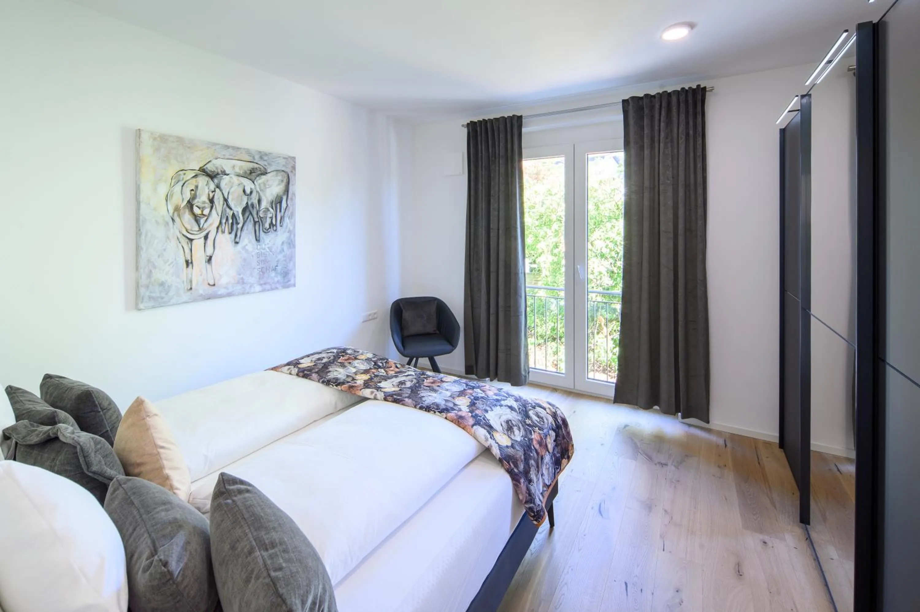 Photo of the whole room, Bed in Hotel Heinzler am See