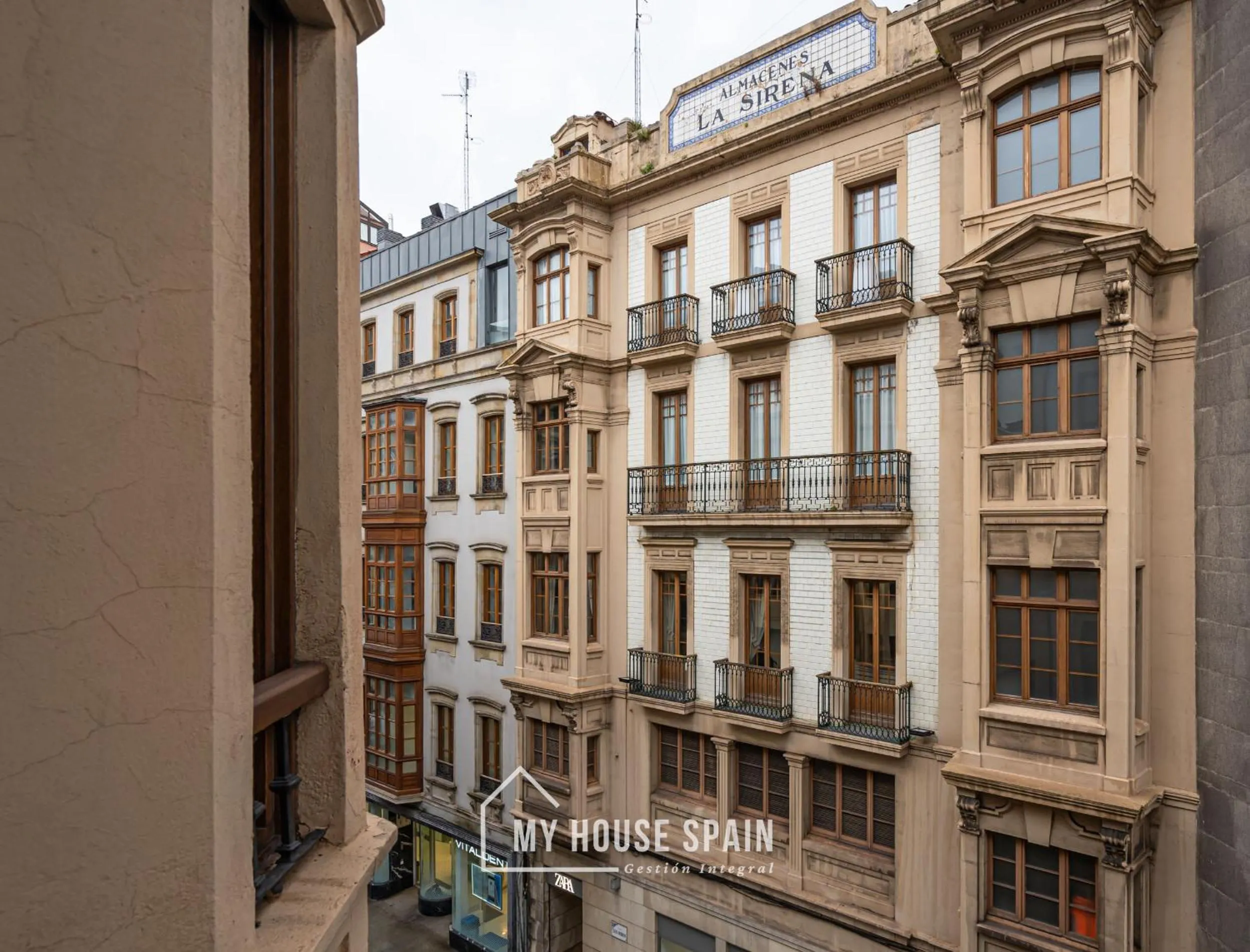 MyHouseSpain - Apartamentos Moros 41