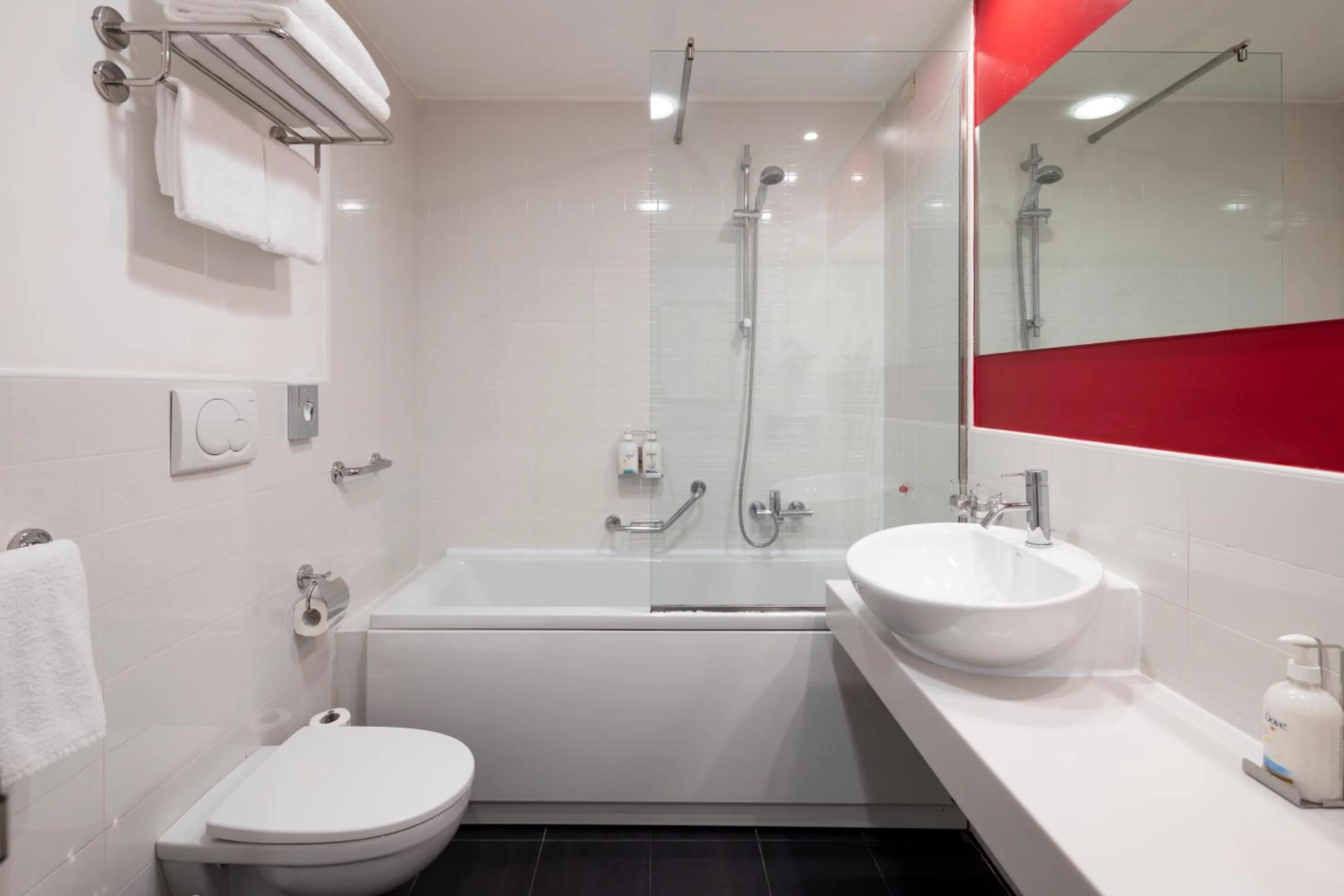 Bathroom in Holiday Inn Genoa City by IHG