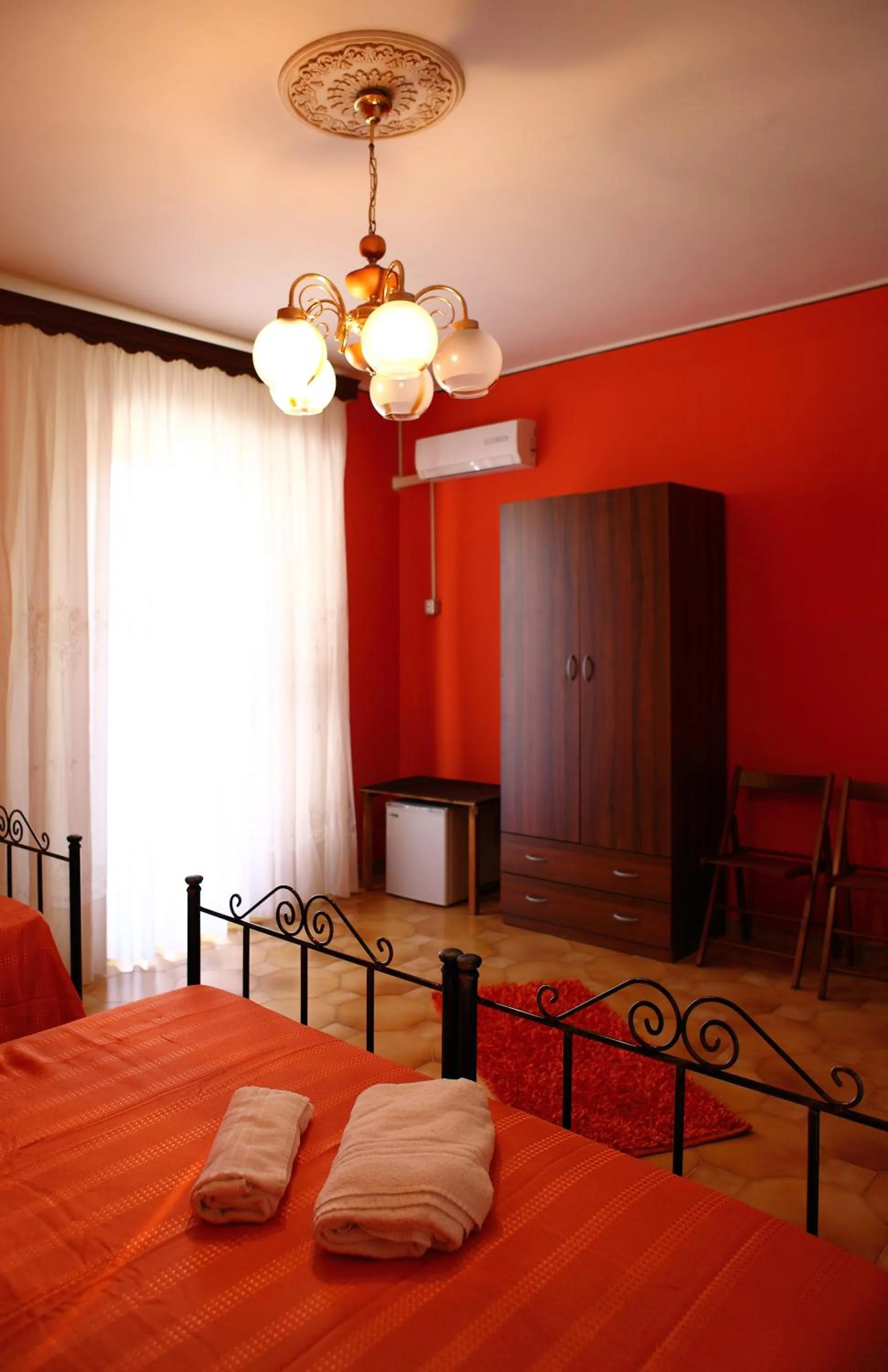 Decorative detail, Bed in Il Cavaliere