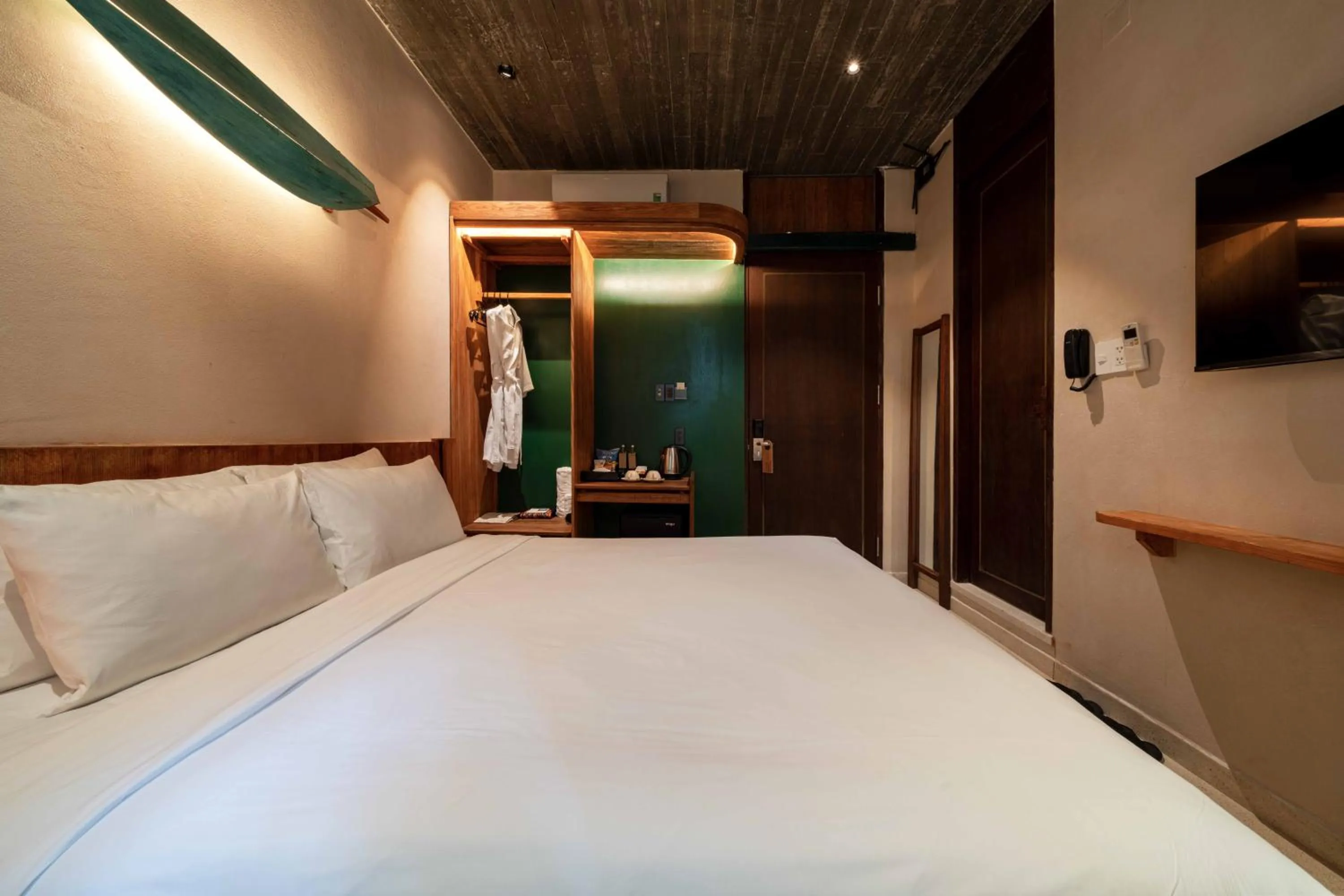 Photo of the whole room, Bed in The Memory Danang Boutique