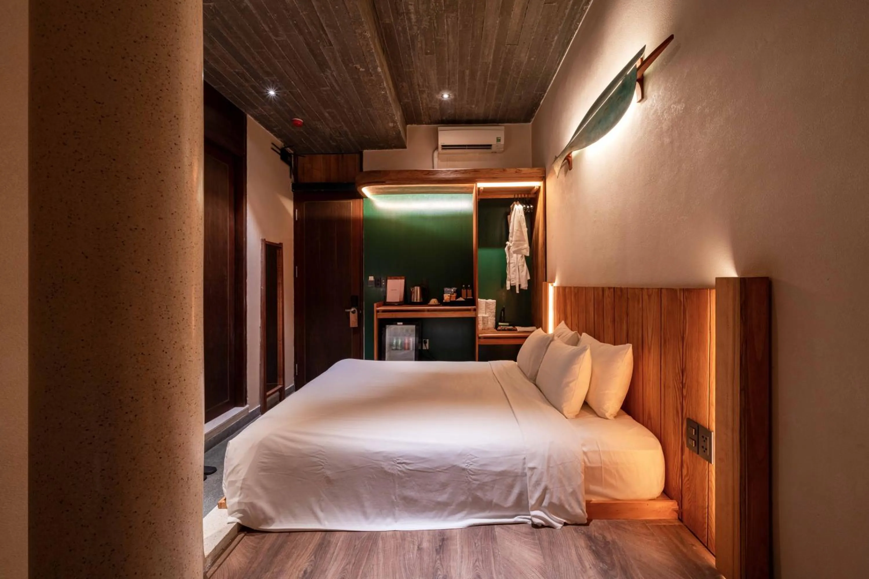 Photo of the whole room, Bed in The Memory Danang Boutique