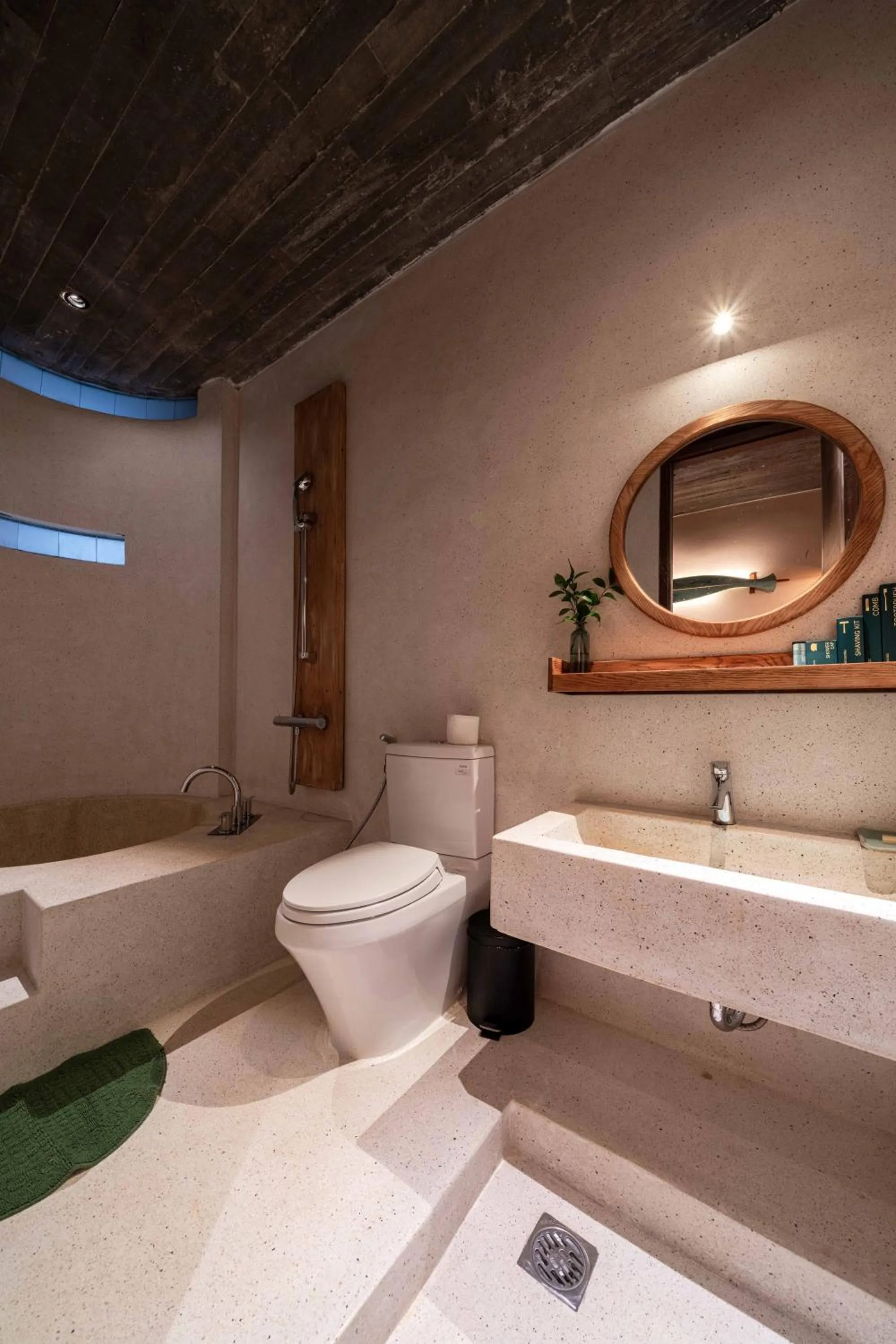 Shower in The Memory Danang Boutique