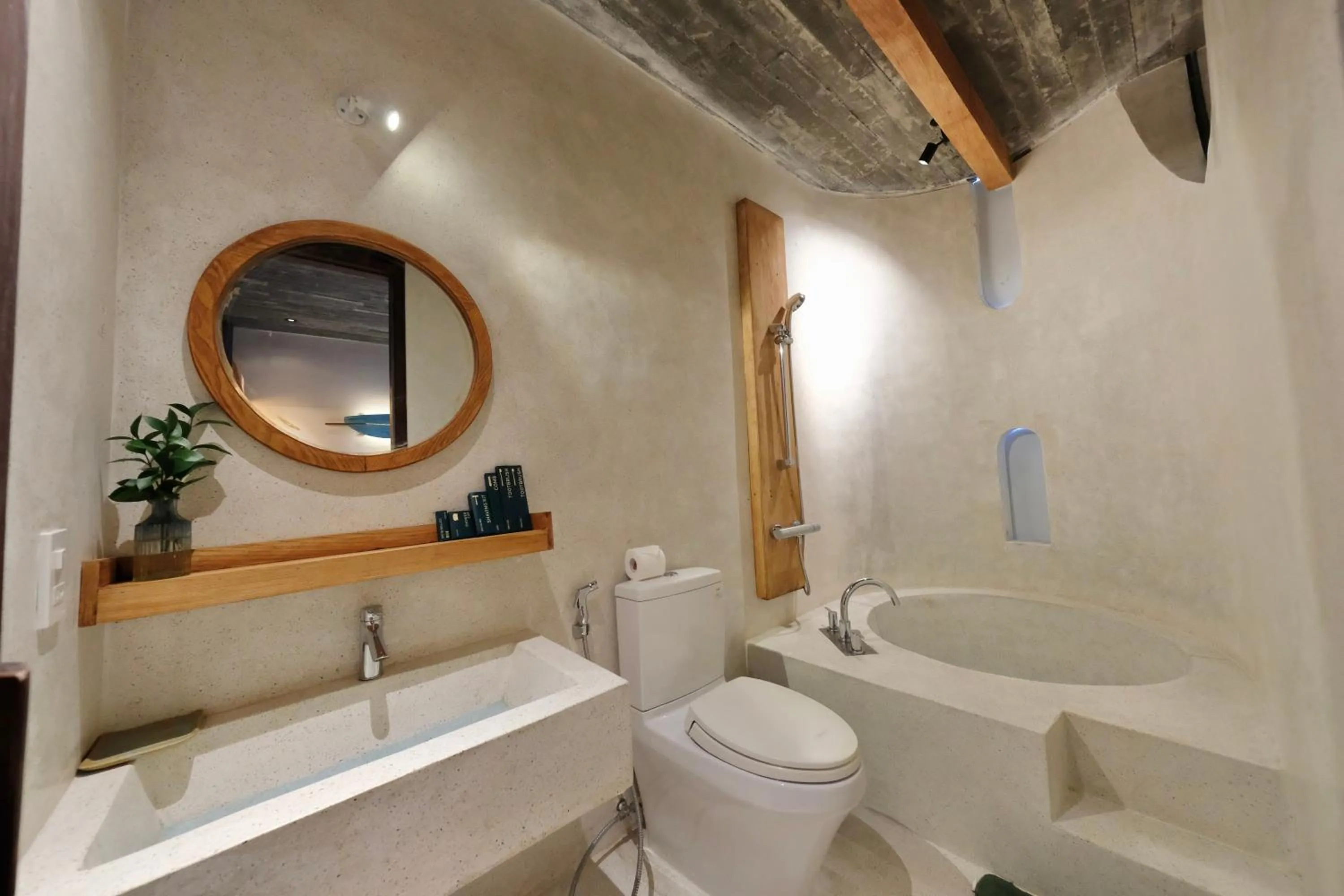 Shower in The Memory Danang Boutique