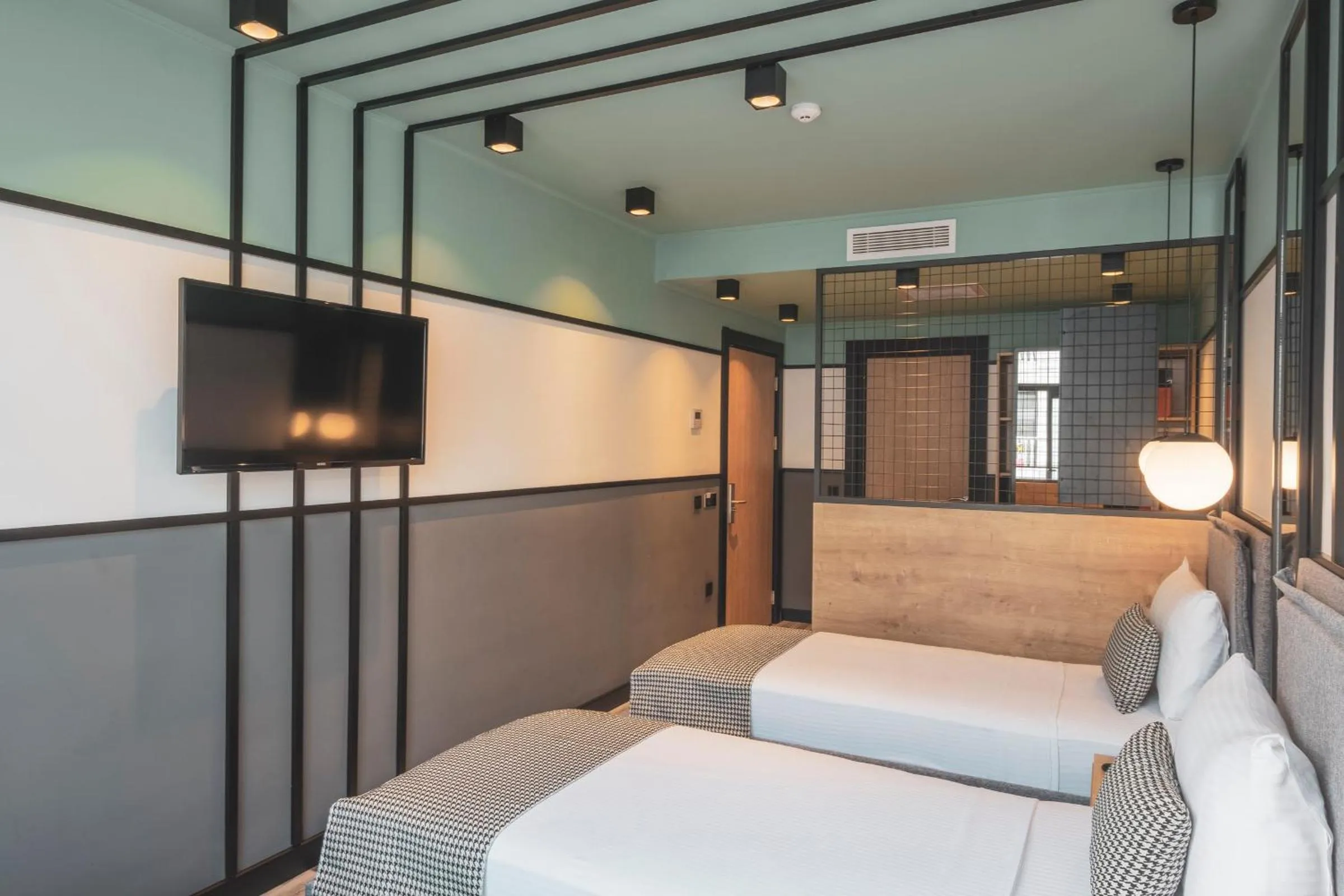 Photo of the whole room, Bed in City Life Demir Hotel