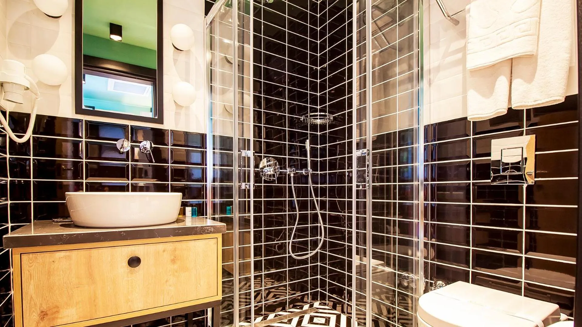 Shower in City Life Demir Hotel