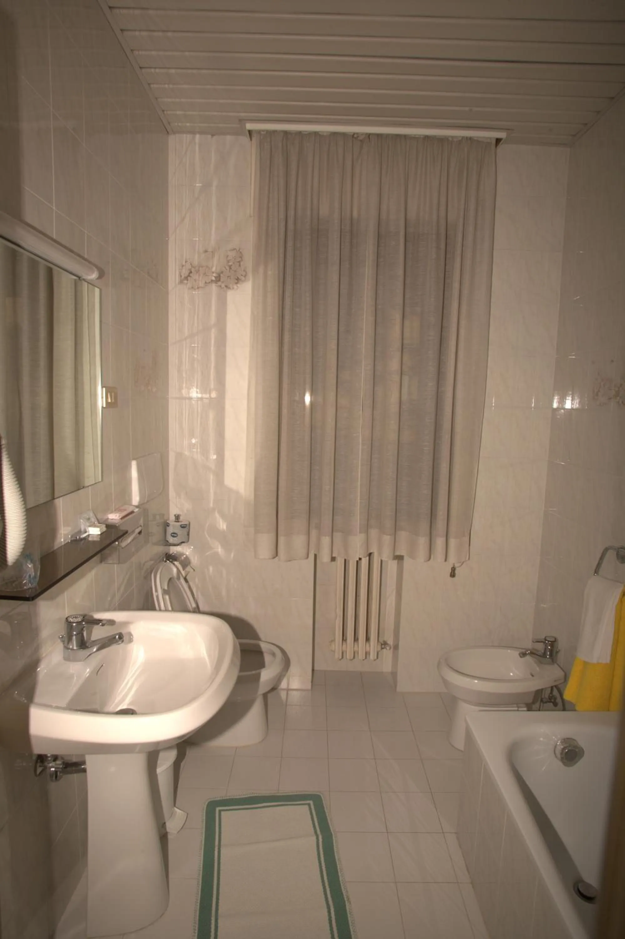 Bathroom in Hotel Quercia Antica