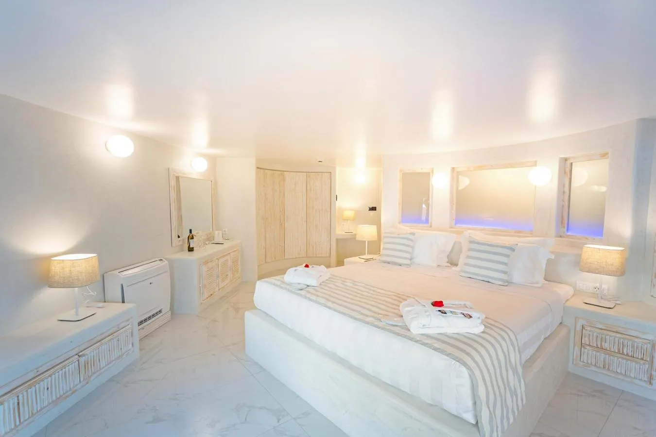 Bed in Rhodos Horizon City-Adults Only