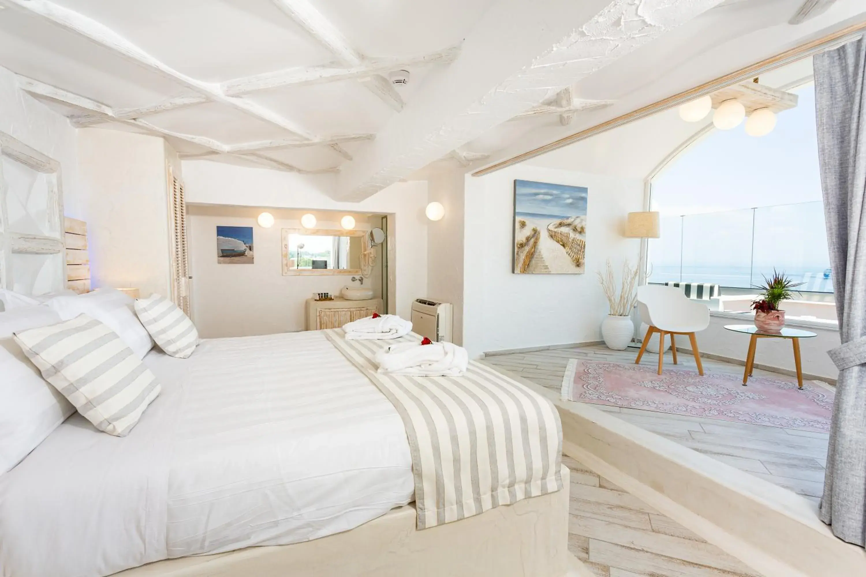 Photo of the whole room, Bed in Rhodos Horizon City-Adults Only Photo of the whole room, Bed in Rhodos Horizon City-Adults Only