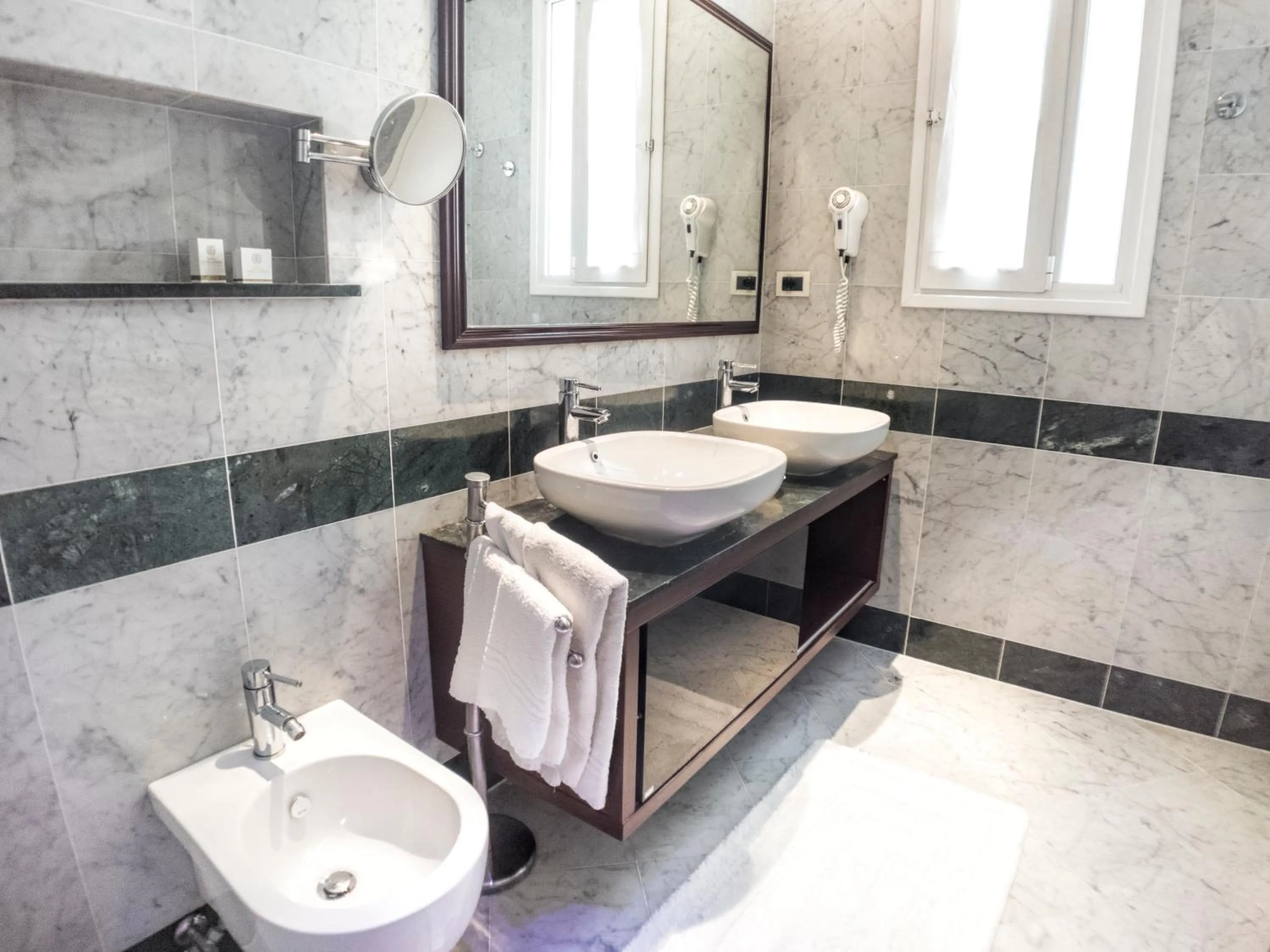 Bathroom in Hotel Aurora Terme