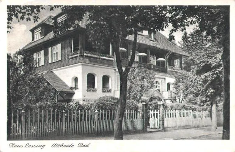 Property building in Villa Lessing