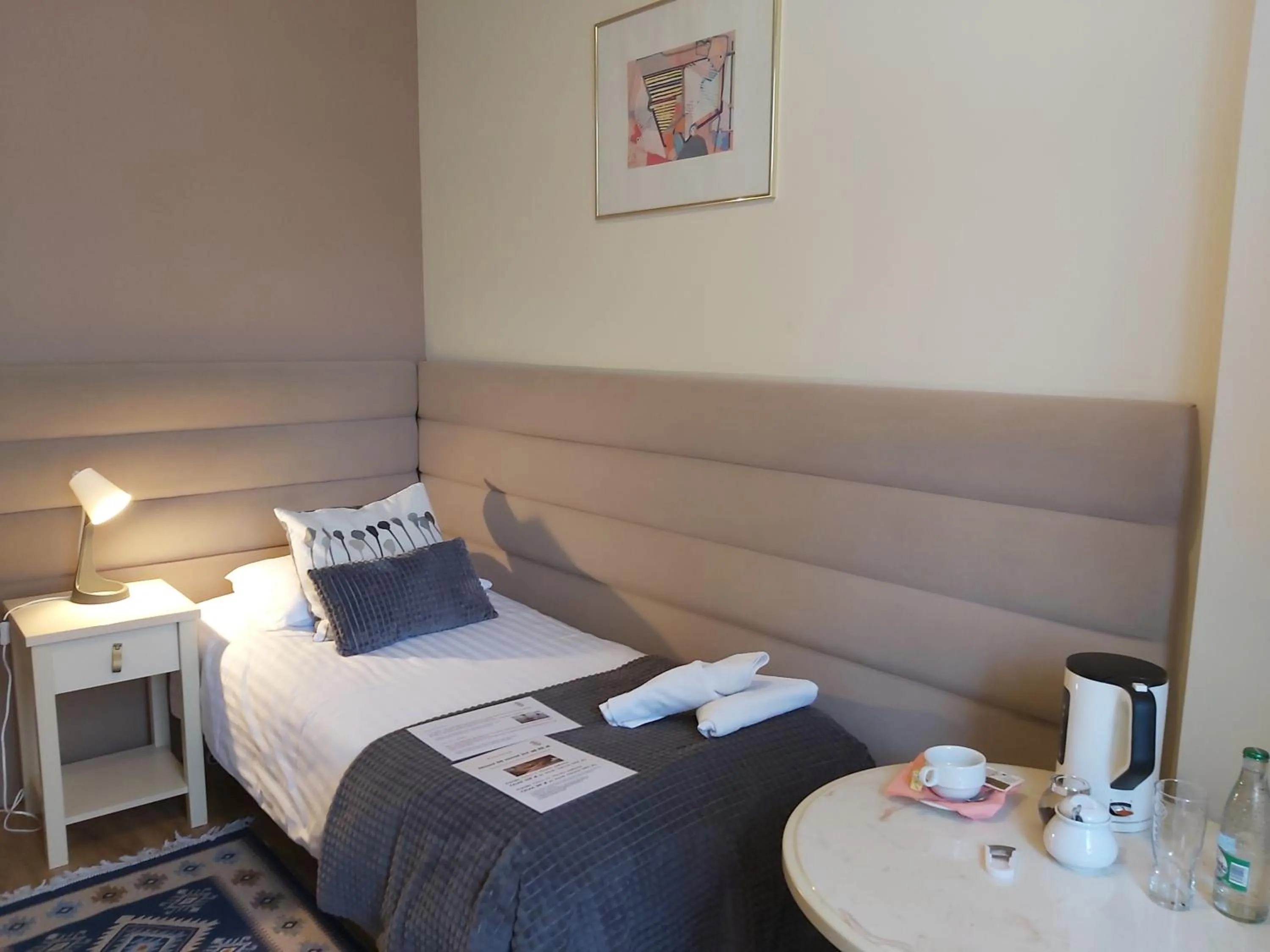 Property building, Bed in Villa Lessing