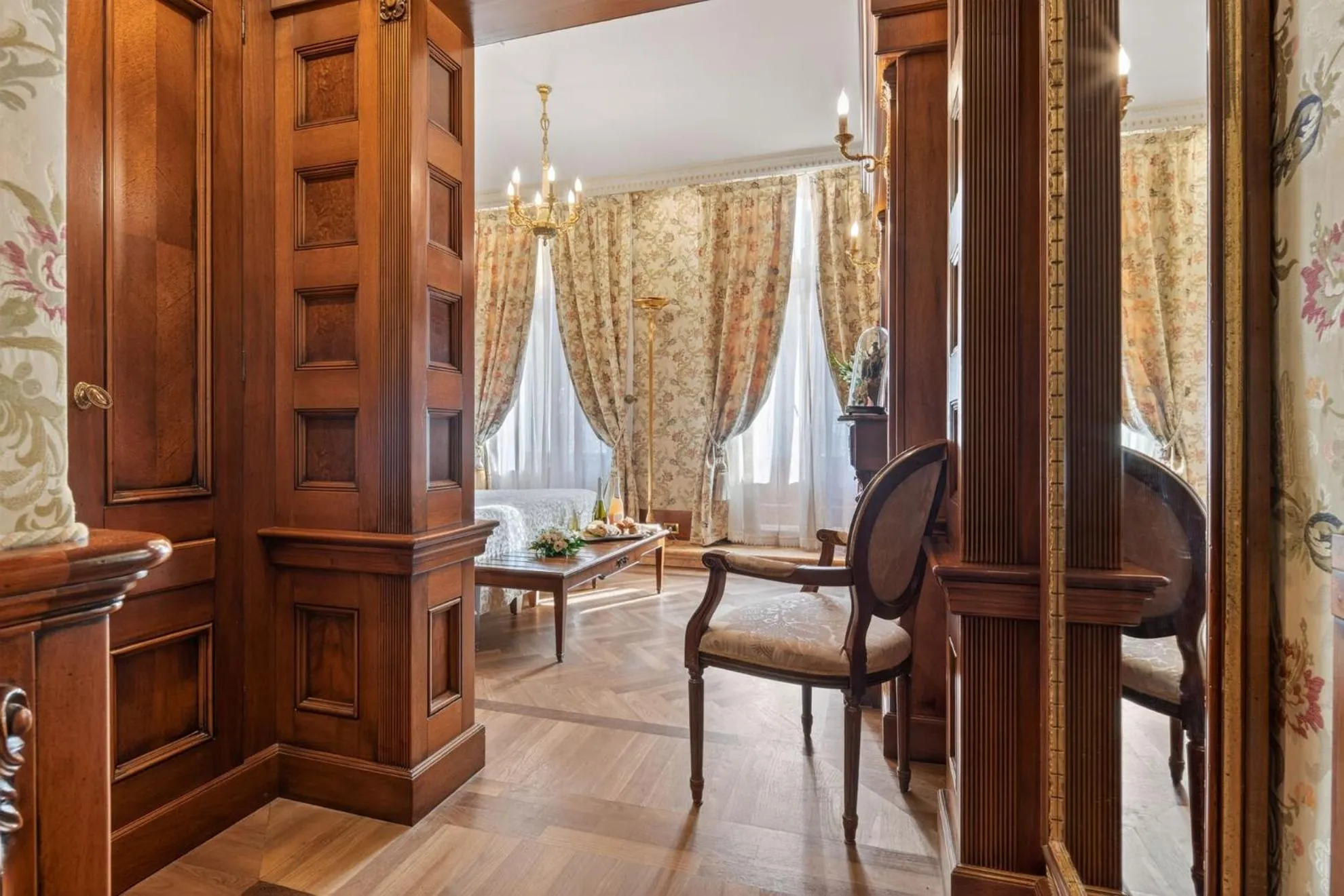 Bedroom in Bellevue Luxury Rooms - San Marco Luxury