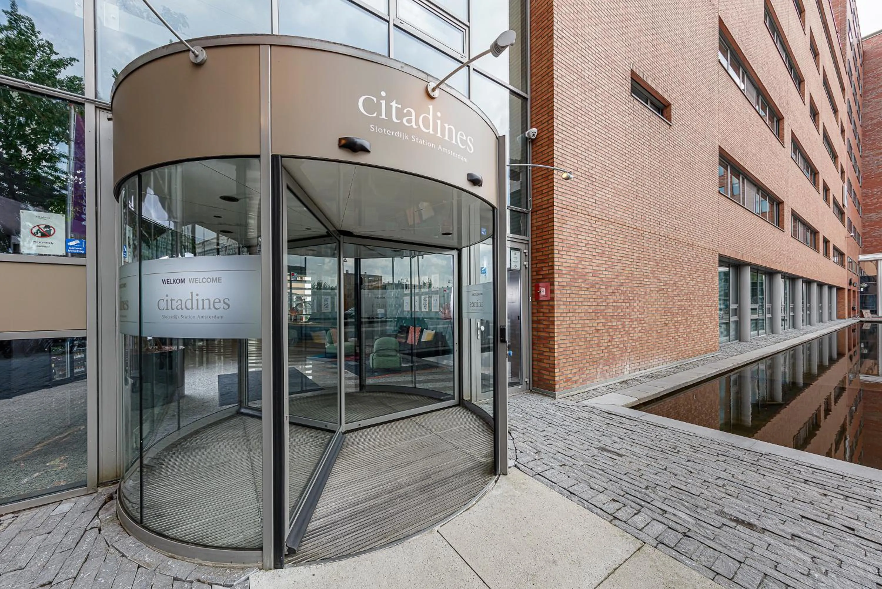 Facade/entrance in Citadines Sloterdijk Station Amsterdam