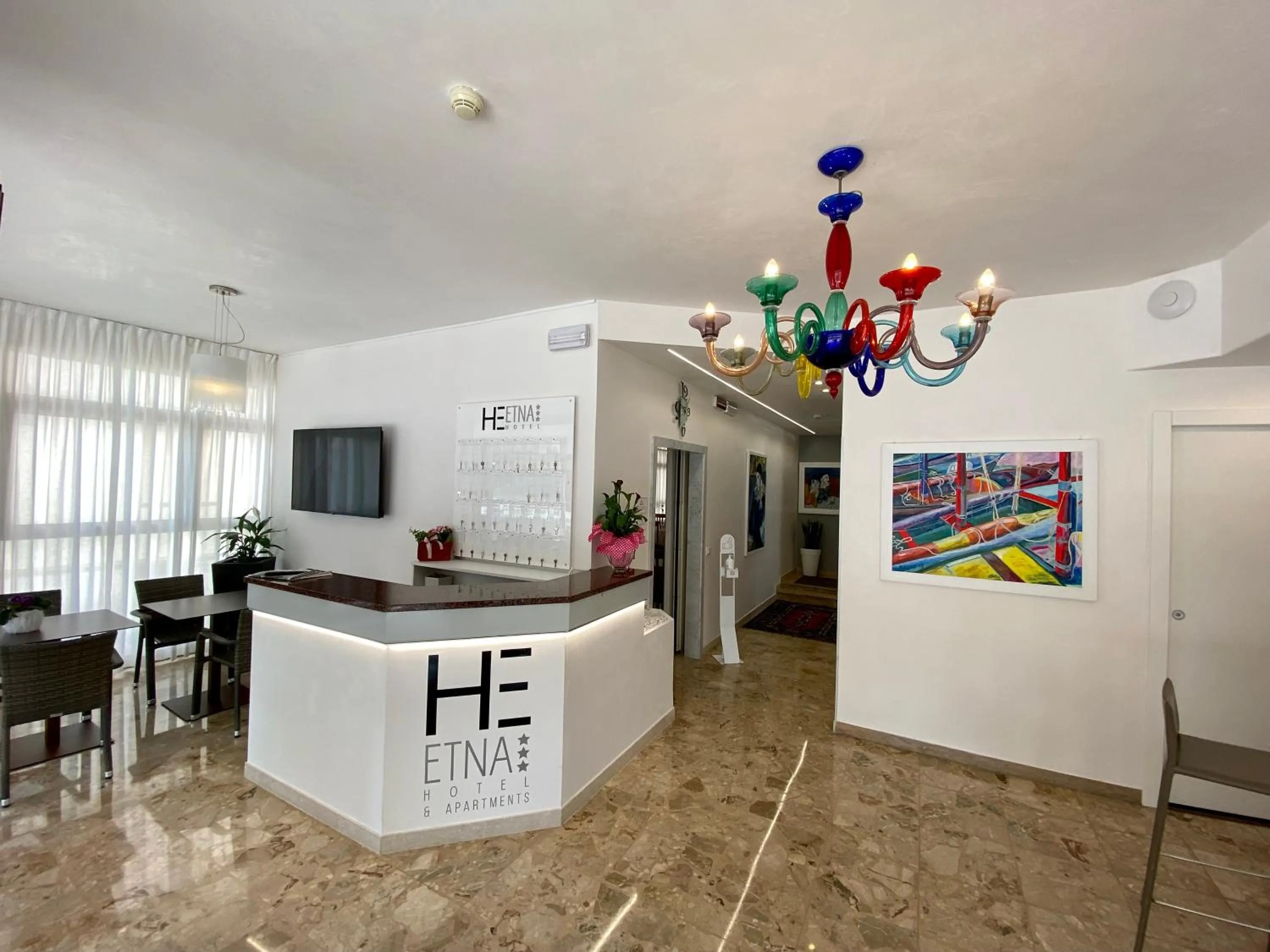 Seating area in Hotel Etna