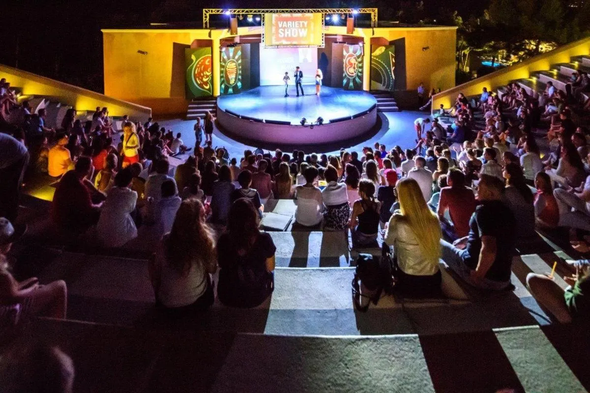 Nightclub / DJ in Lindos Breeze Beach Hotel