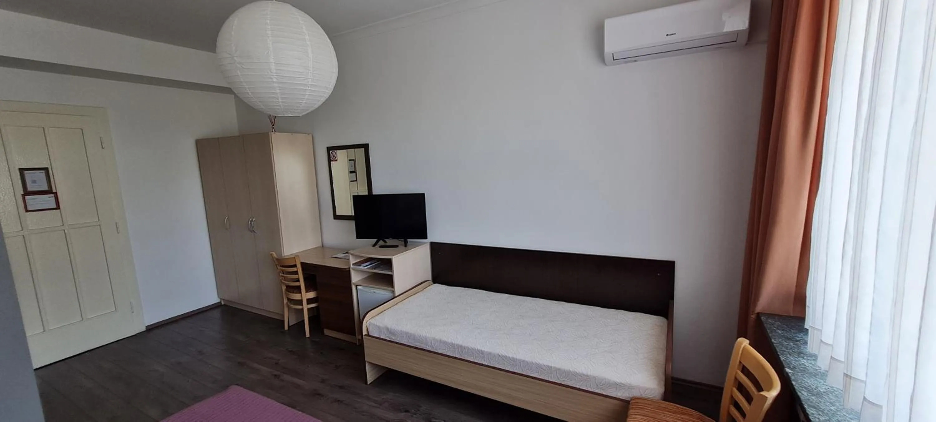 Area and facilities, Bed in Rooms Lara