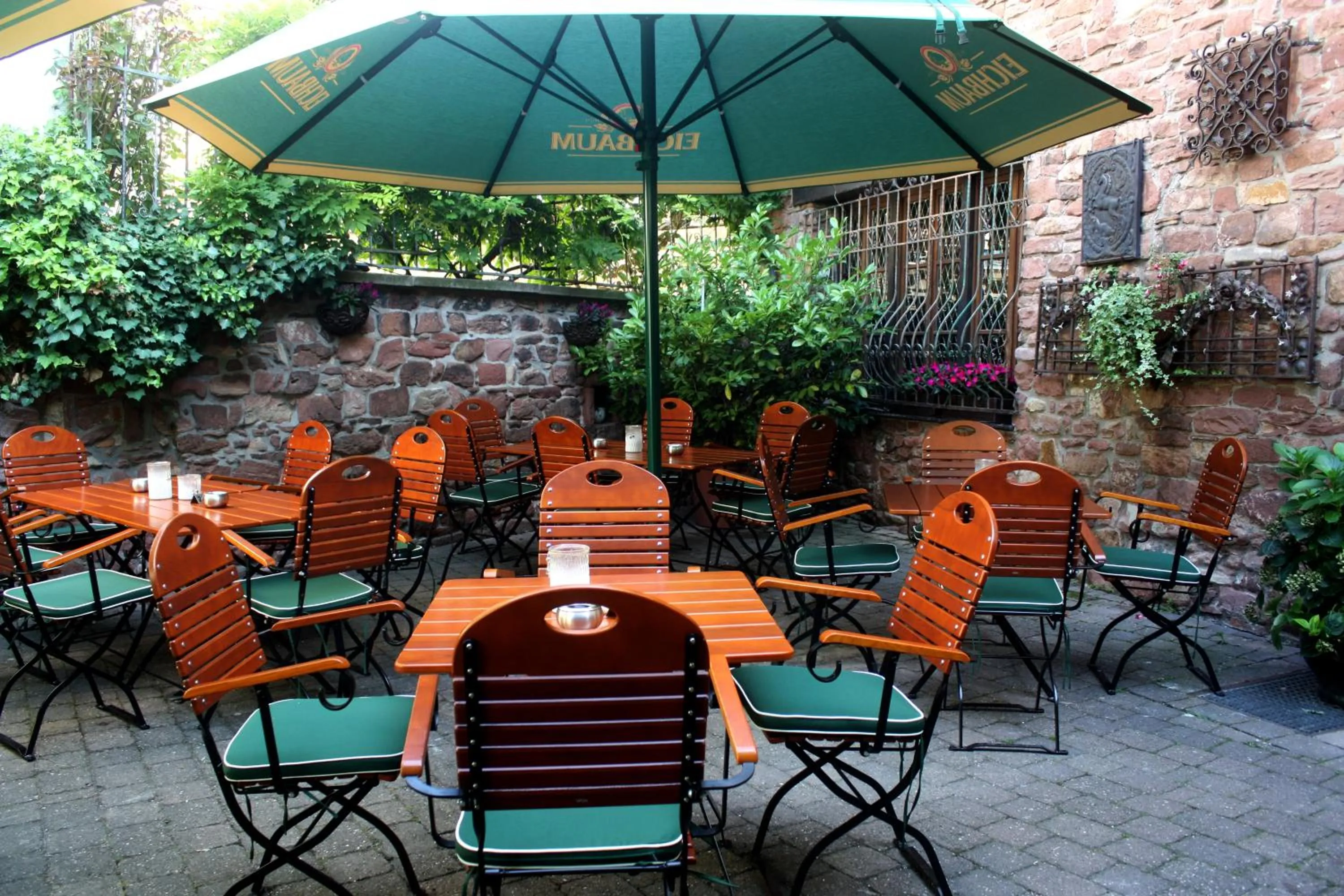 Patio in Hotel Weingärtner