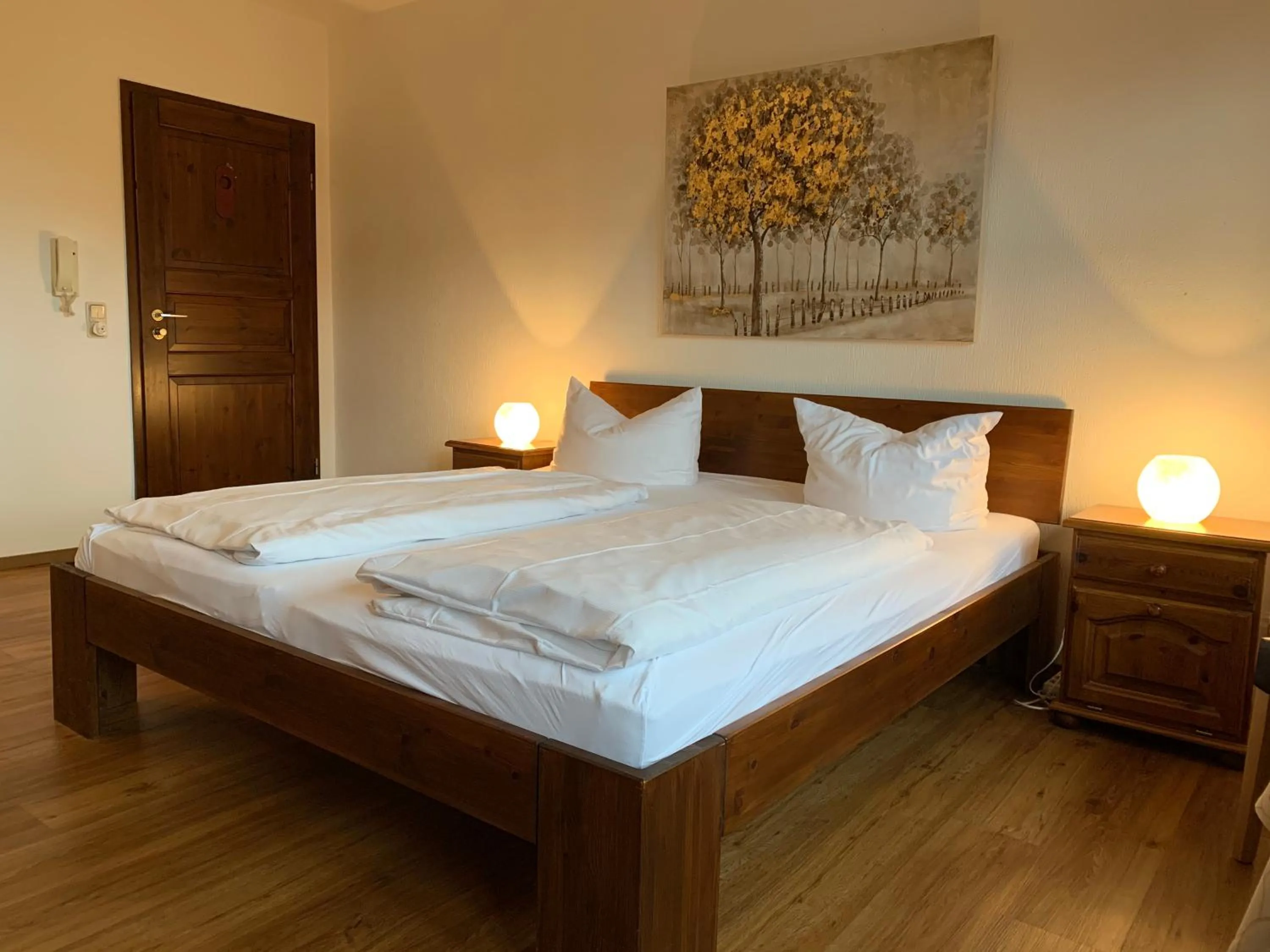 Bed in Hotel Weingärtner