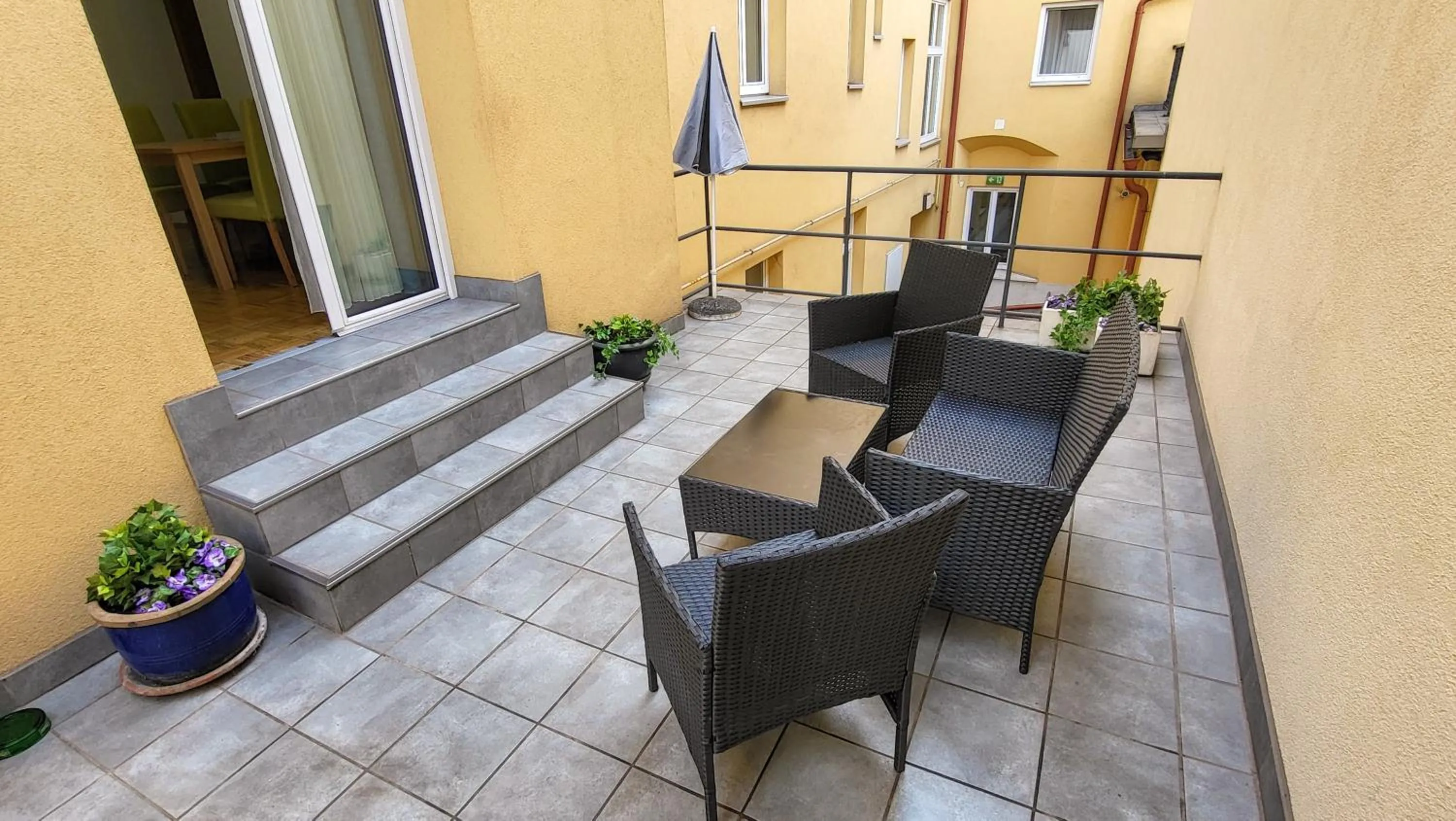 Patio in Hotel Kindler 2,0 Self-Check-In