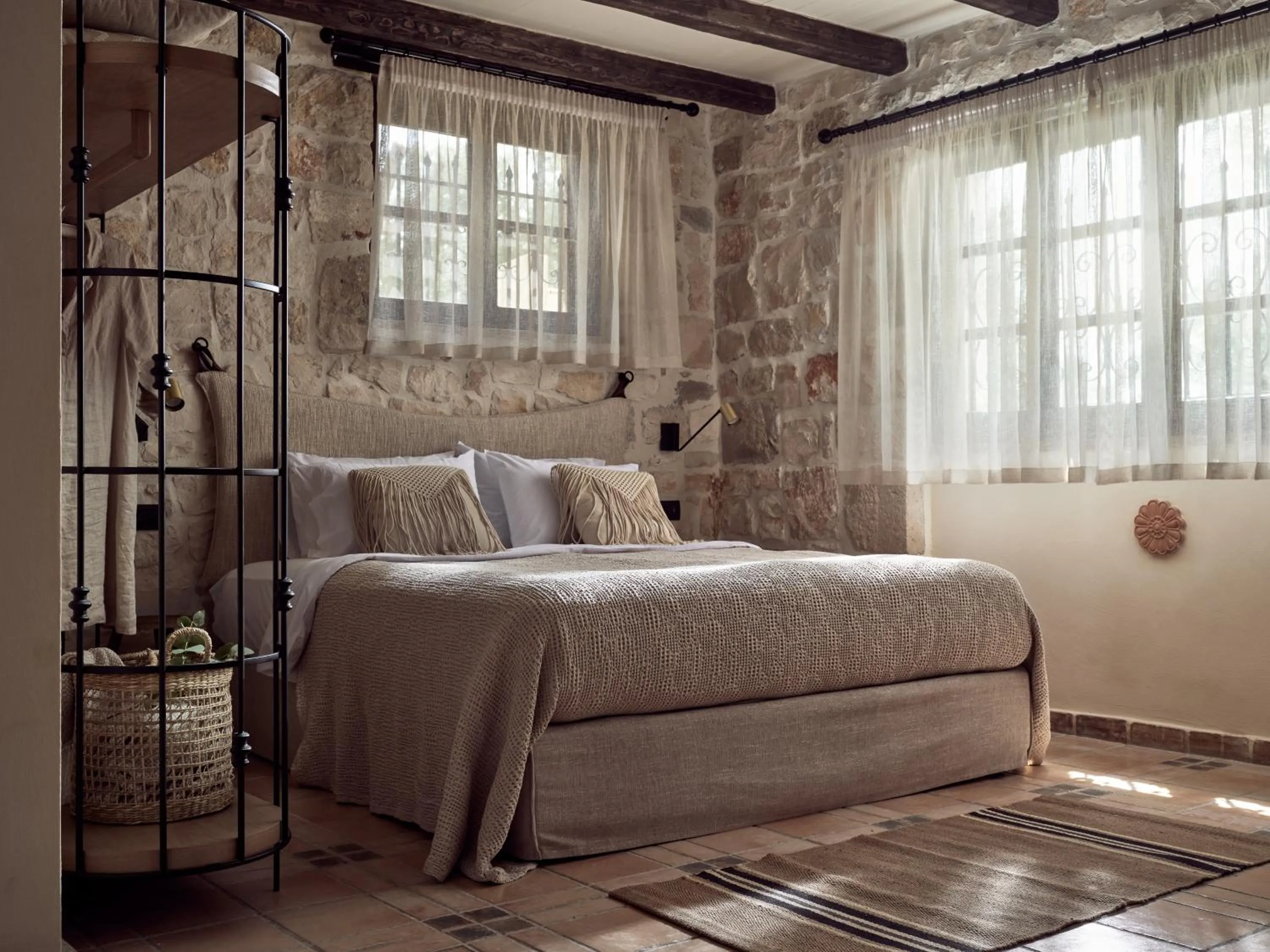 Bedroom, Bed in Leeda's Village