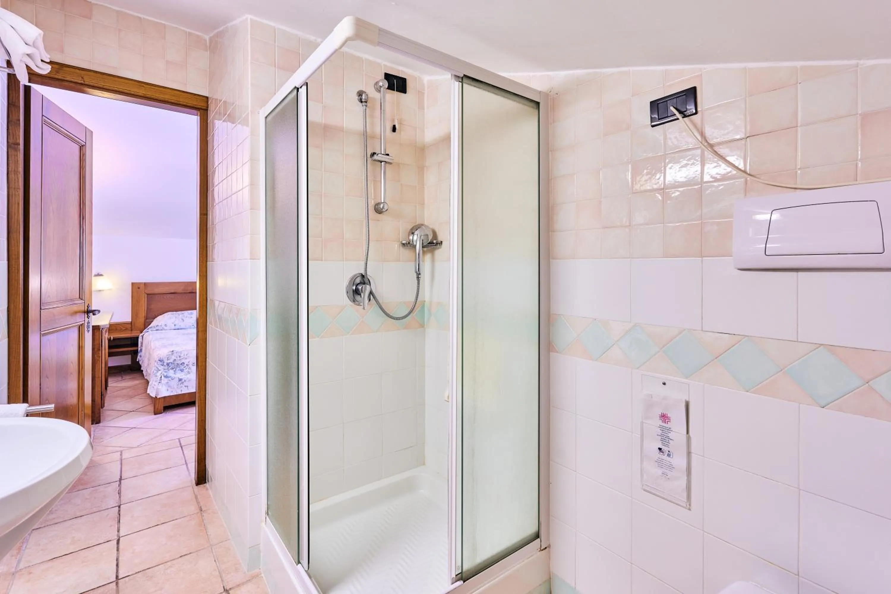 Bathroom in Hotel Pizzalto