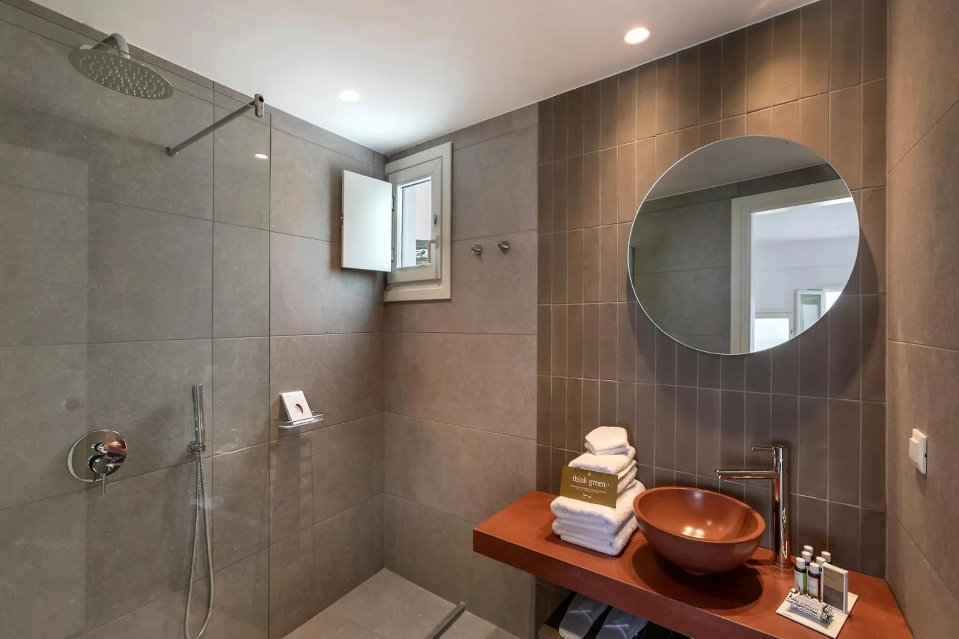 Shower in Secret View Hotel